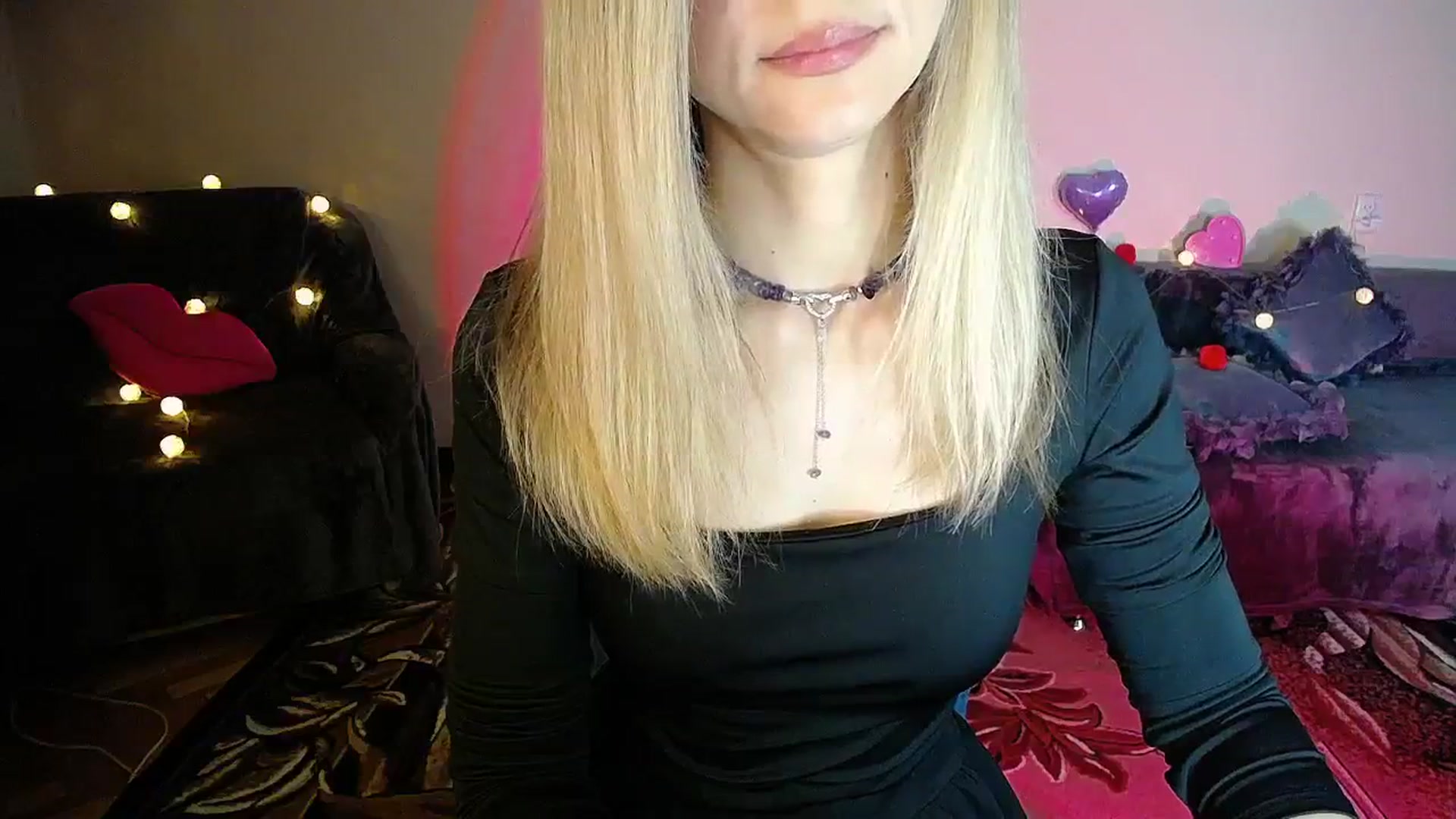 Gallery image thumbnail from Sunshine_alis's myfreecams stream on, 11/17/2025, 19:13 image 18 of 20