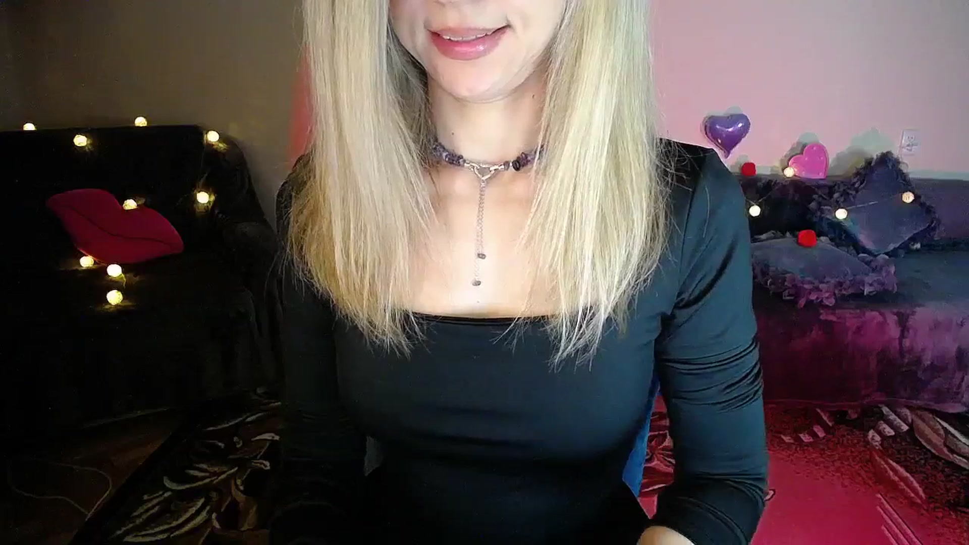 Gallery image thumbnail from Sunshine_alis's myfreecams stream on, 11/17/2025, 19:13 image 19 of 20