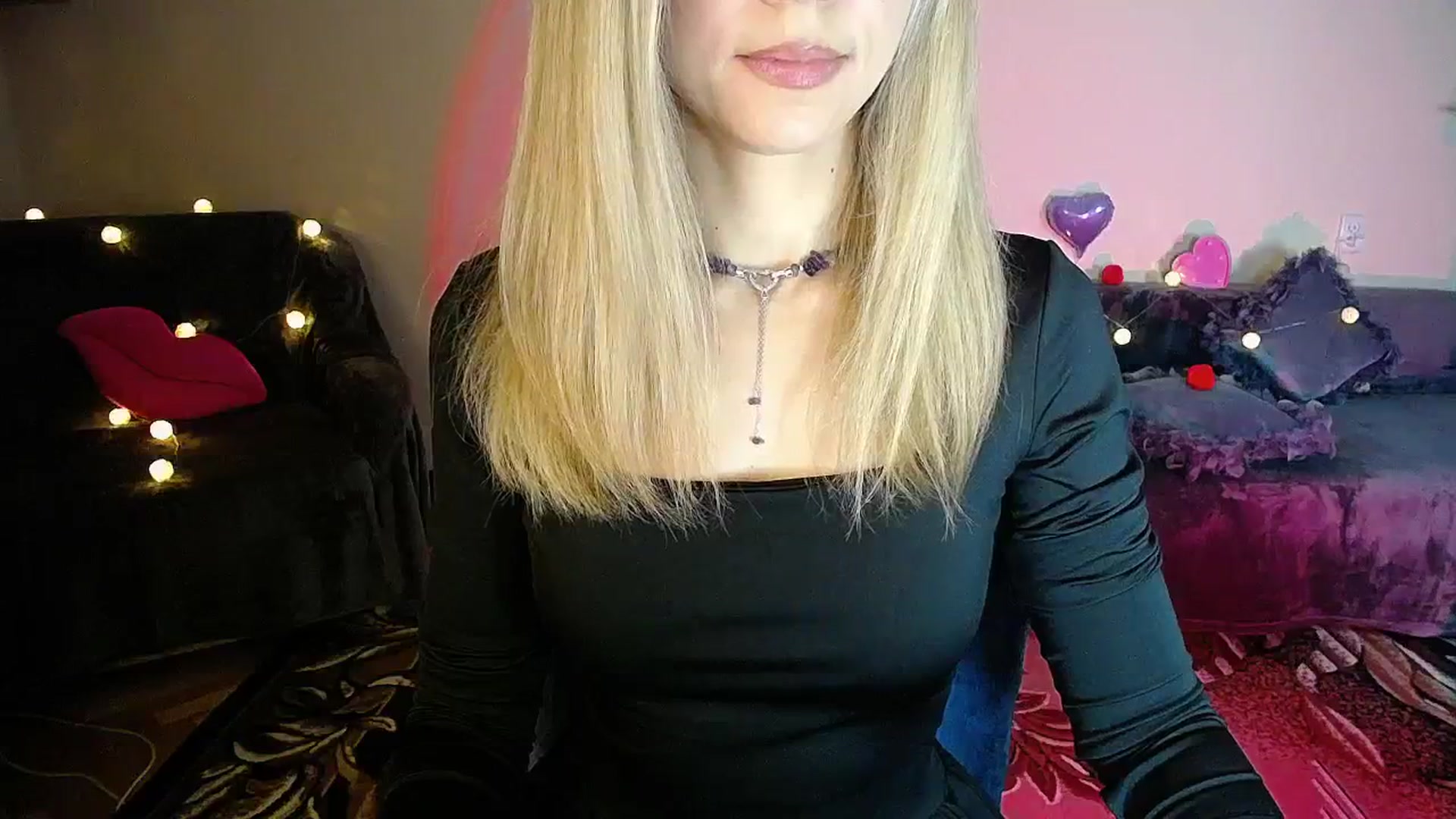 Gallery image thumbnail from Sunshine_alis's myfreecams stream on, 11/17/2025, 19:13 image 8 of 20