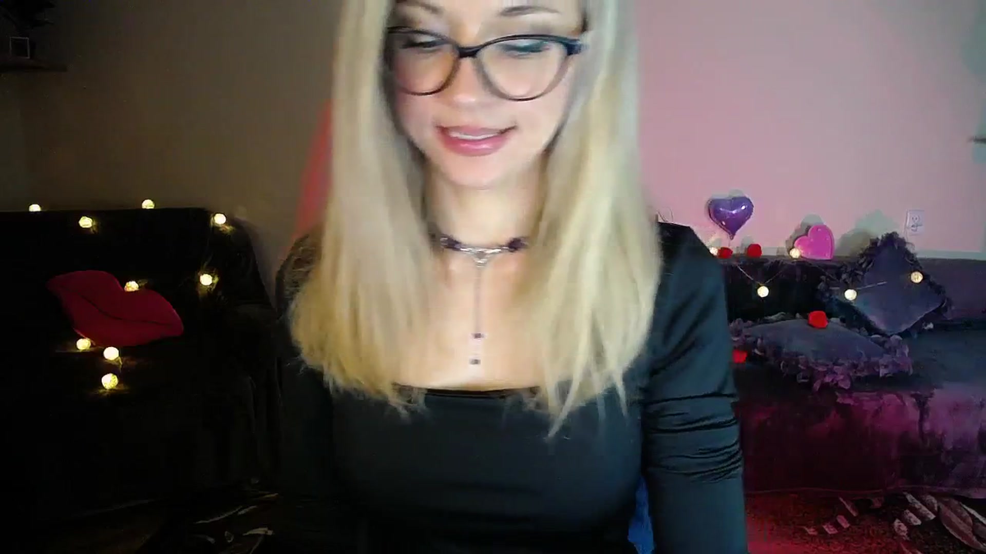 Gallery image thumbnail from Sunshine_alis's myfreecams stream on, 11/17/2025, 19:13 image 3 of 20