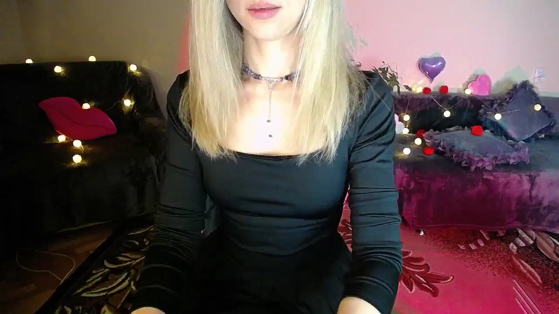 Gallery image thumbnail from Sunshine_alis's myfreecams stream on, 11/17/2025, 20:32 image 20 of 20
