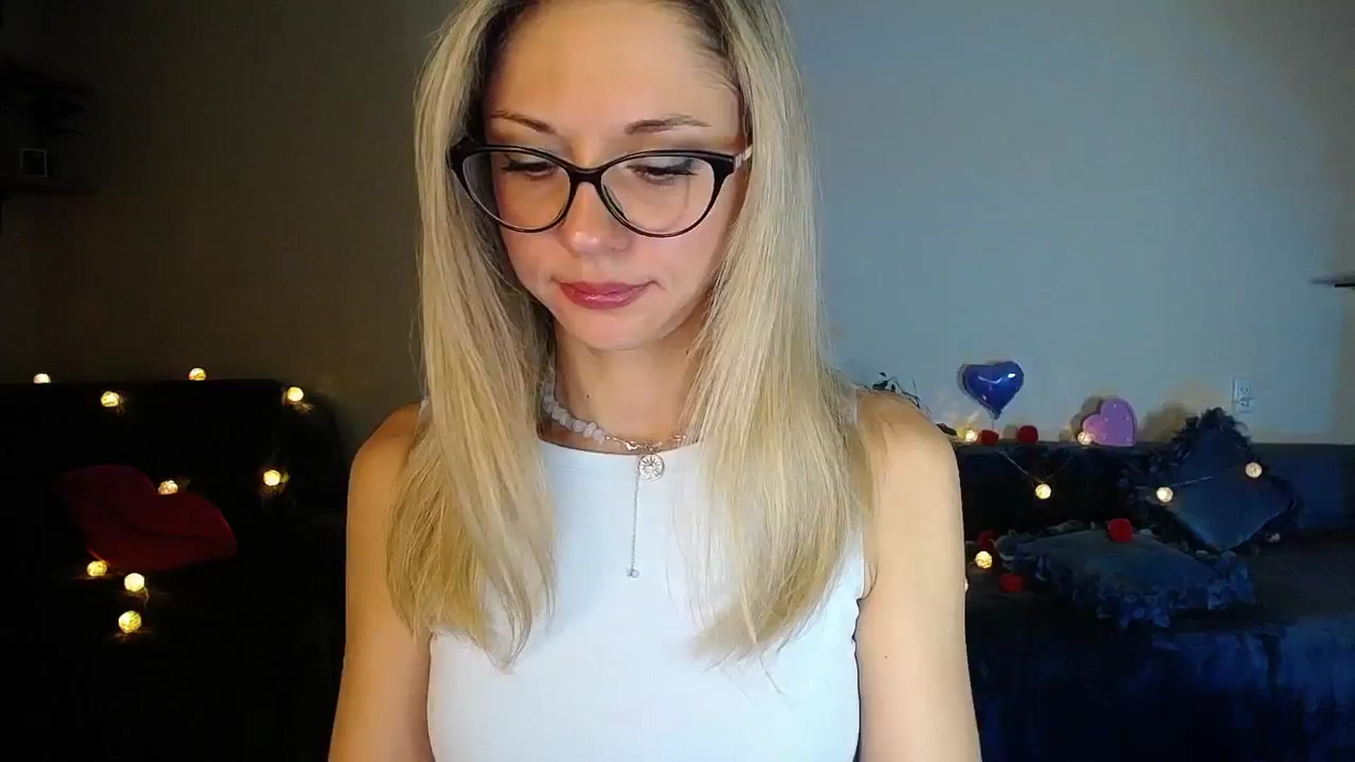 Gallery image thumbnail from Sunshine_alis's myfreecams stream on, 11/19/2025, 17:50 image 4 of 20