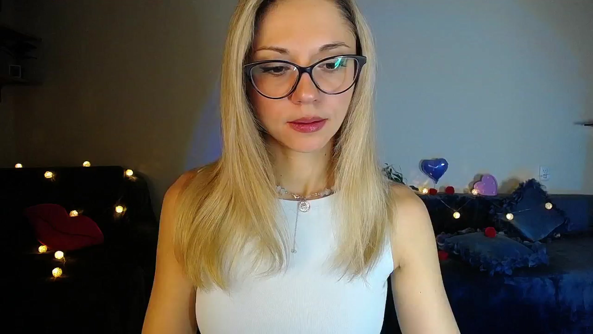 Gallery image thumbnail from Sunshine_alis's myfreecams stream on, 11/19/2025, 17:50 image 1 of 20