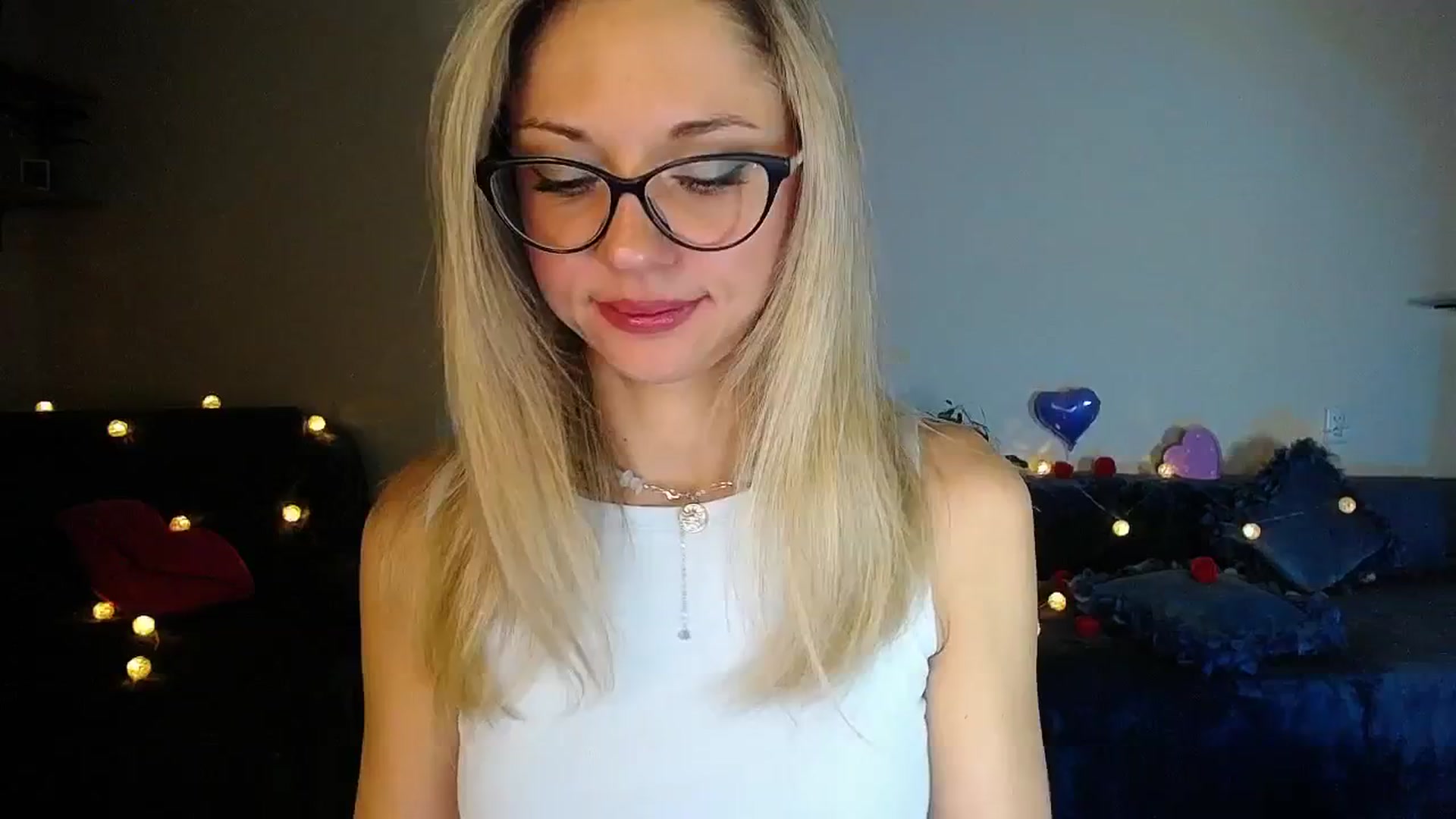 Gallery image thumbnail from Sunshine_alis's myfreecams stream on, 11/19/2025, 17:50 image 18 of 20