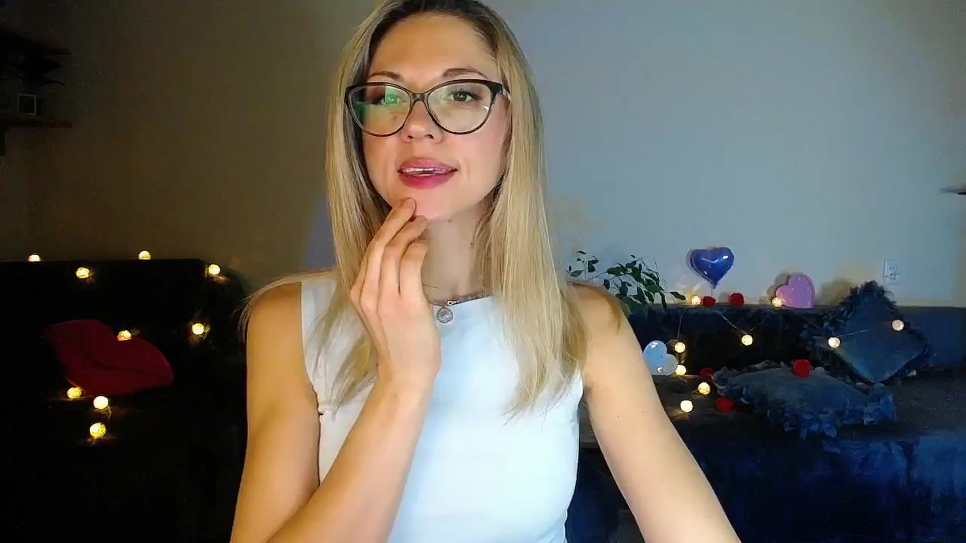 Gallery image thumbnail from Sunshine_alis's myfreecams stream on, 11/19/2025, 20:13 image 20 of 20