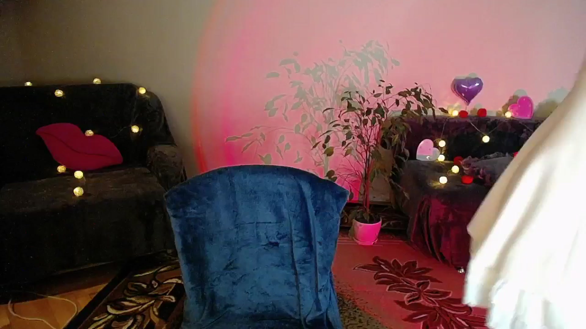 Gallery image thumbnail from Sunshine_alis's myfreecams stream on, 11/20/2025, 21:16 image 18 of 20