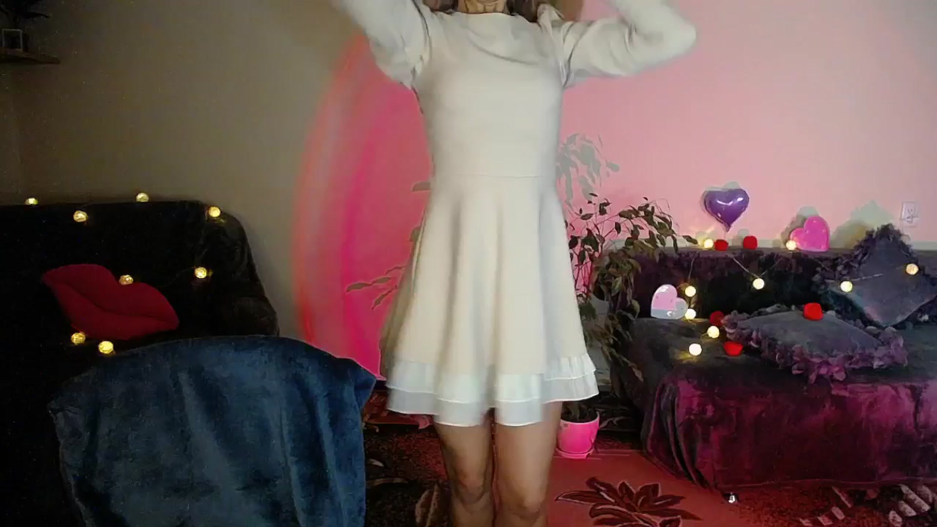 Gallery image thumbnail from Sunshine_alis's myfreecams stream on, 11/20/2025, 21:16 image 9 of 20