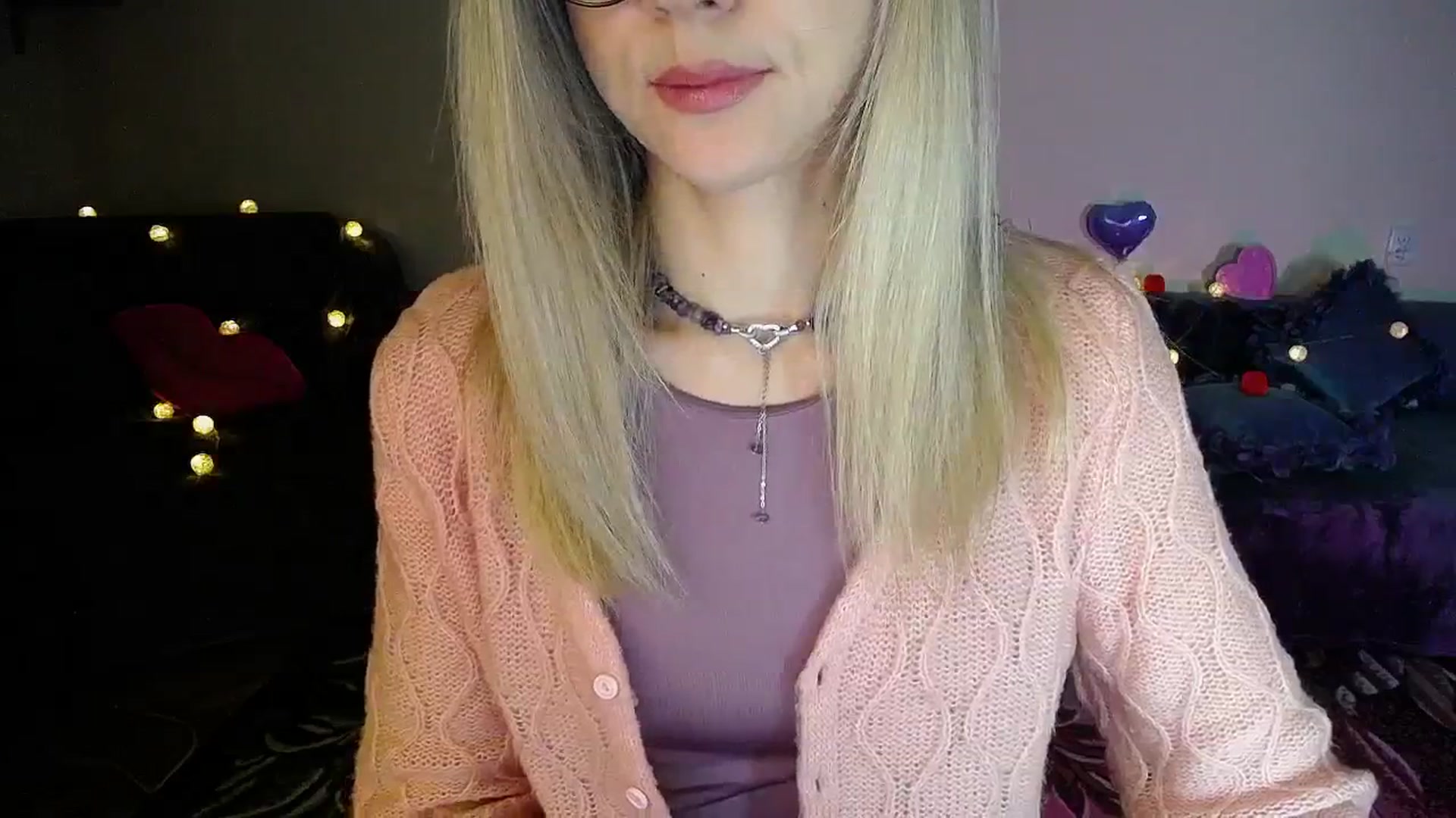 Gallery image thumbnail from Sunshine_alis's myfreecams stream on, 11/21/2025, 19:56 image 8 of 20