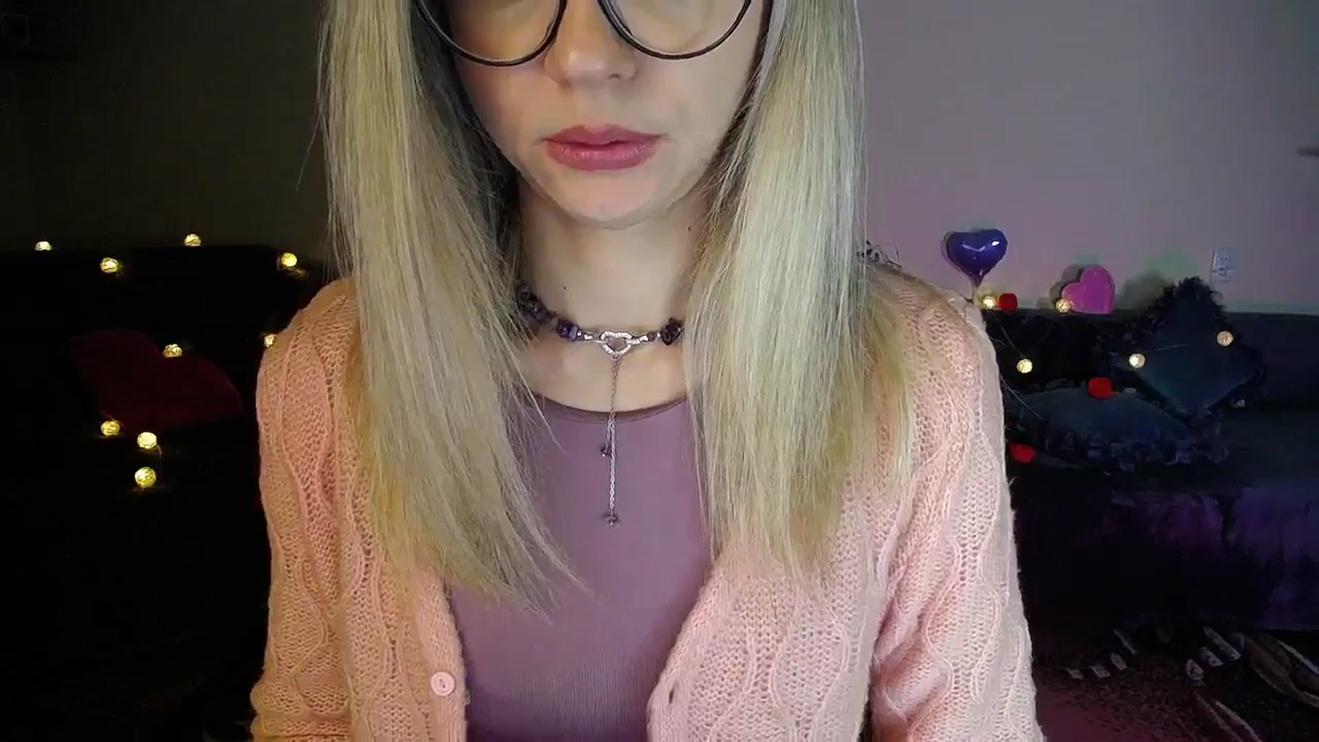 Gallery image thumbnail from Sunshine_alis's myfreecams stream on, 11/21/2025, 19:56 image 7 of 20