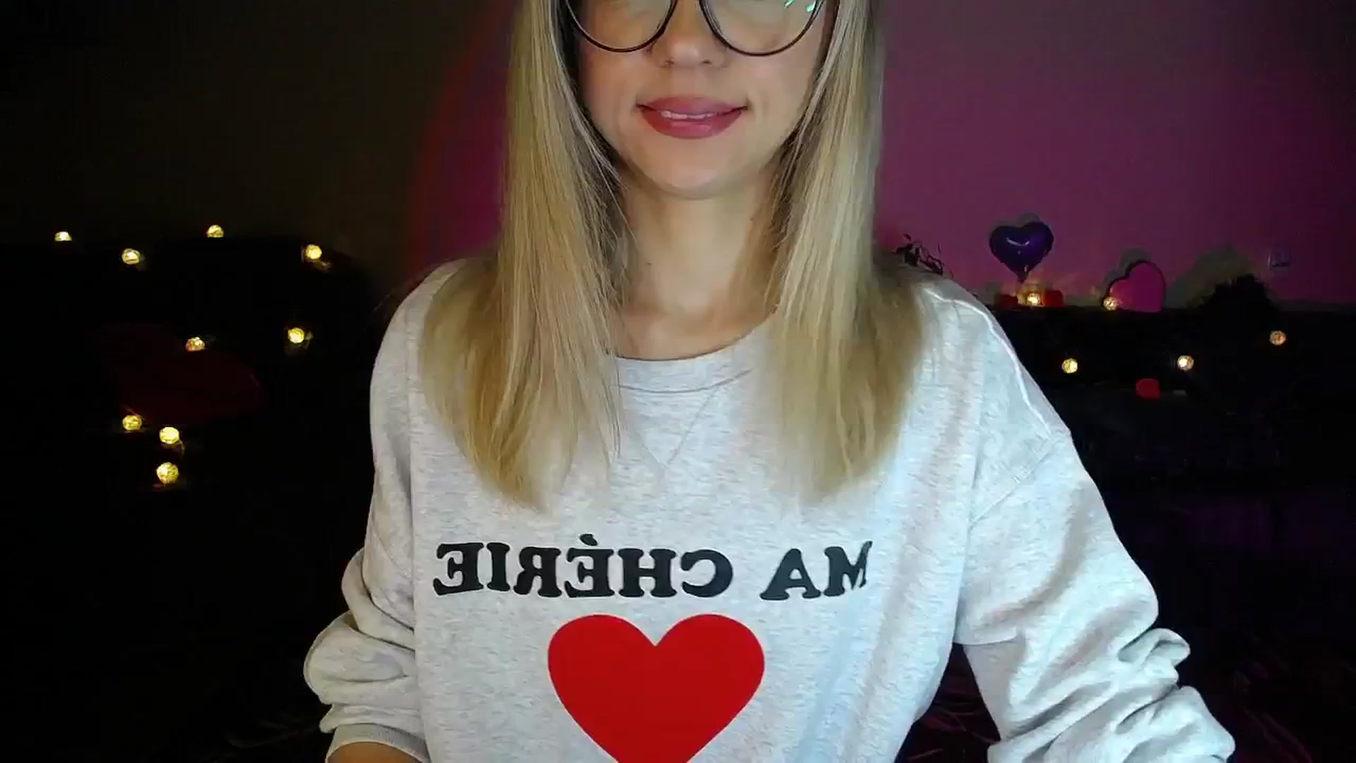 Gallery image thumbnail from Sunshine_alis's myfreecams stream on, 11/22/2025, 17:56 image 7 of 20