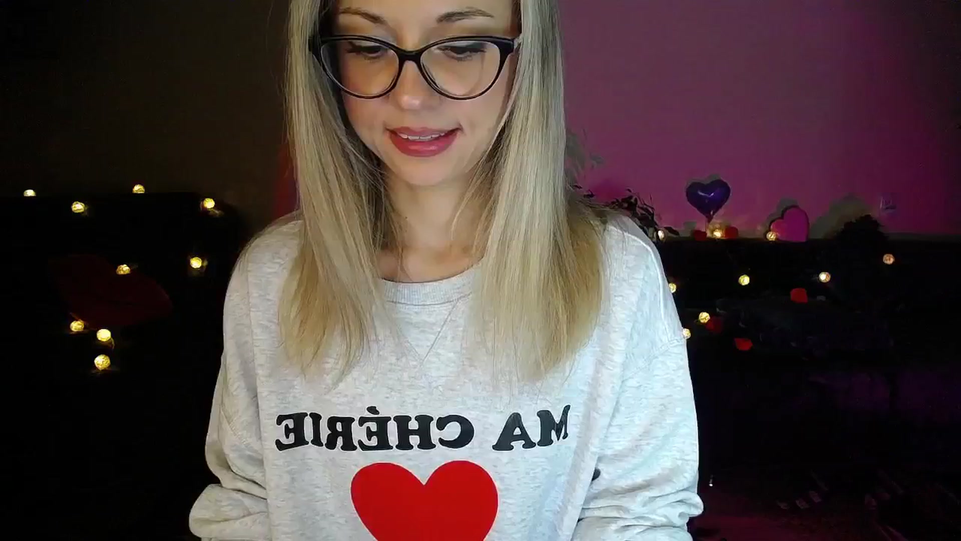 Gallery image thumbnail from Sunshine_alis's myfreecams stream on, 11/22/2025, 17:56 image 17 of 20