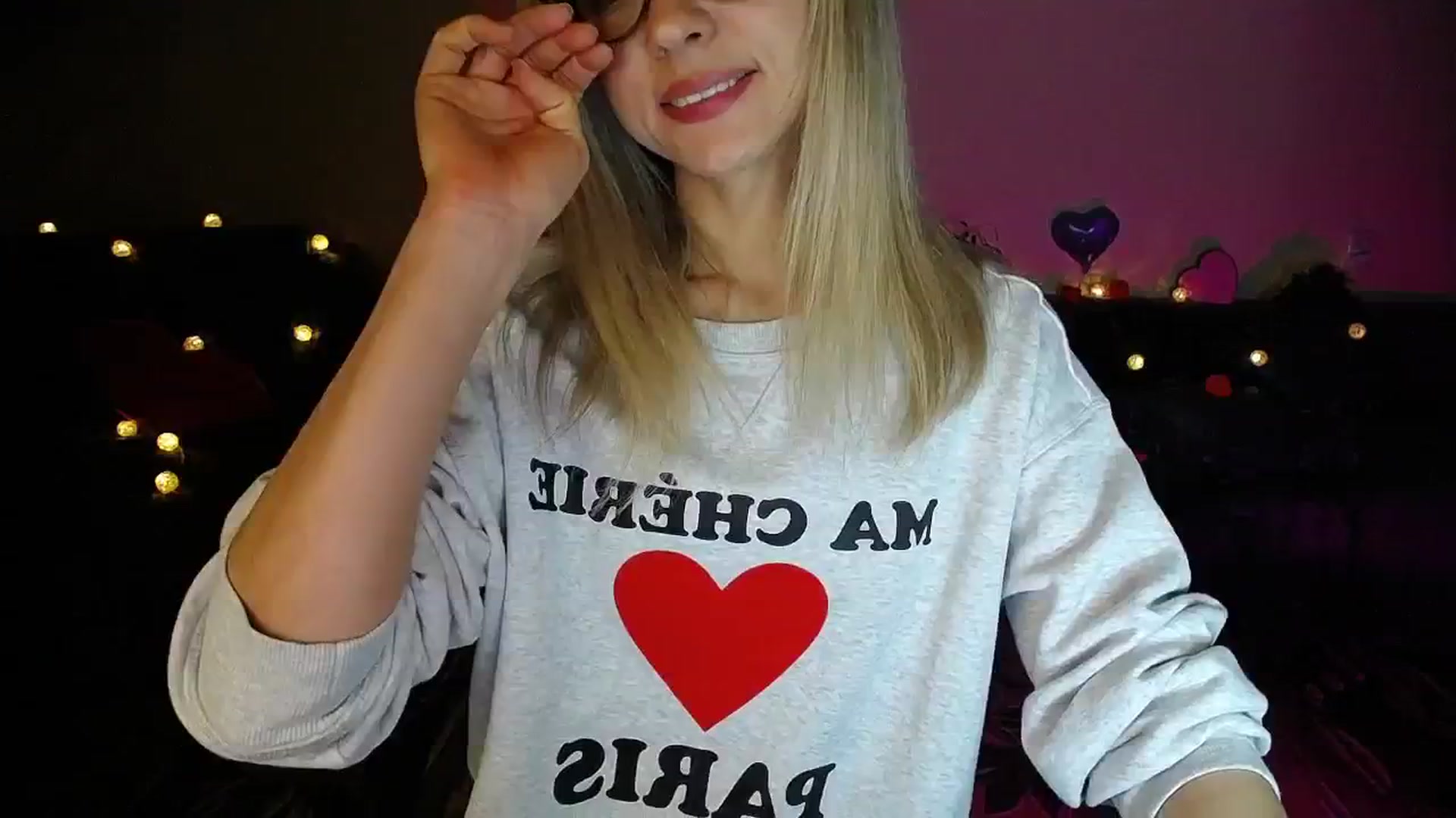 Gallery image thumbnail from Sunshine_alis's myfreecams stream on, 11/22/2025, 17:56 image 15 of 20