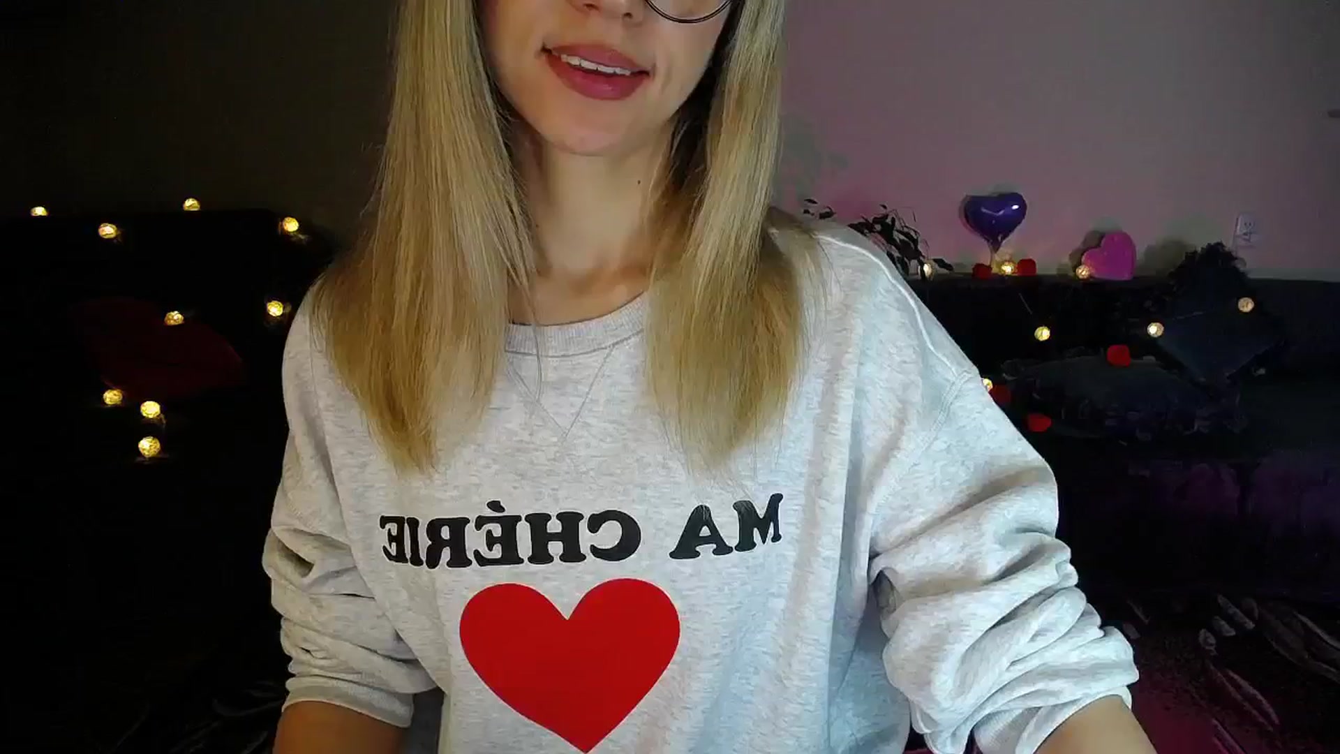 Gallery image thumbnail from Sunshine_alis's myfreecams stream on, 11/22/2025, 21:10 image 9 of 20
