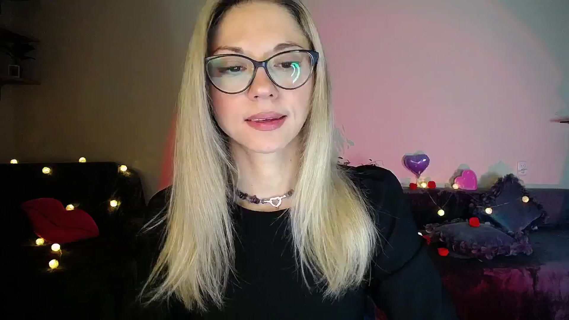 Gallery image thumbnail from Sunshine_alis's myfreecams stream on, 11/24/2025, 20:22 image 1 of 20