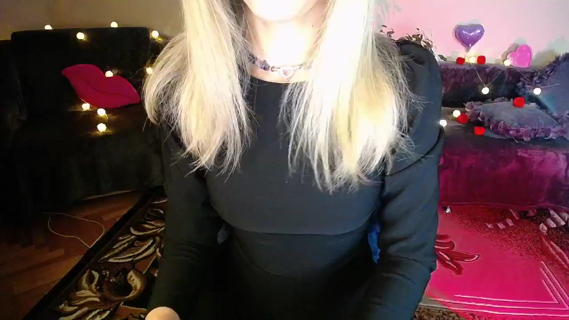 Gallery image thumbnail from Sunshine_alis's myfreecams stream on, 11/24/2025, 20:22 image 4 of 20