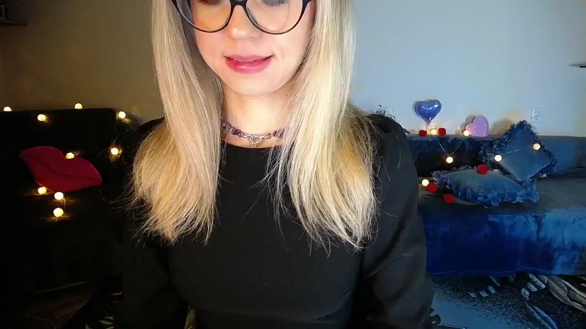 Gallery image thumbnail from Sunshine_alis's myfreecams stream on, 11/24/2025, 21:26 image 8 of 20