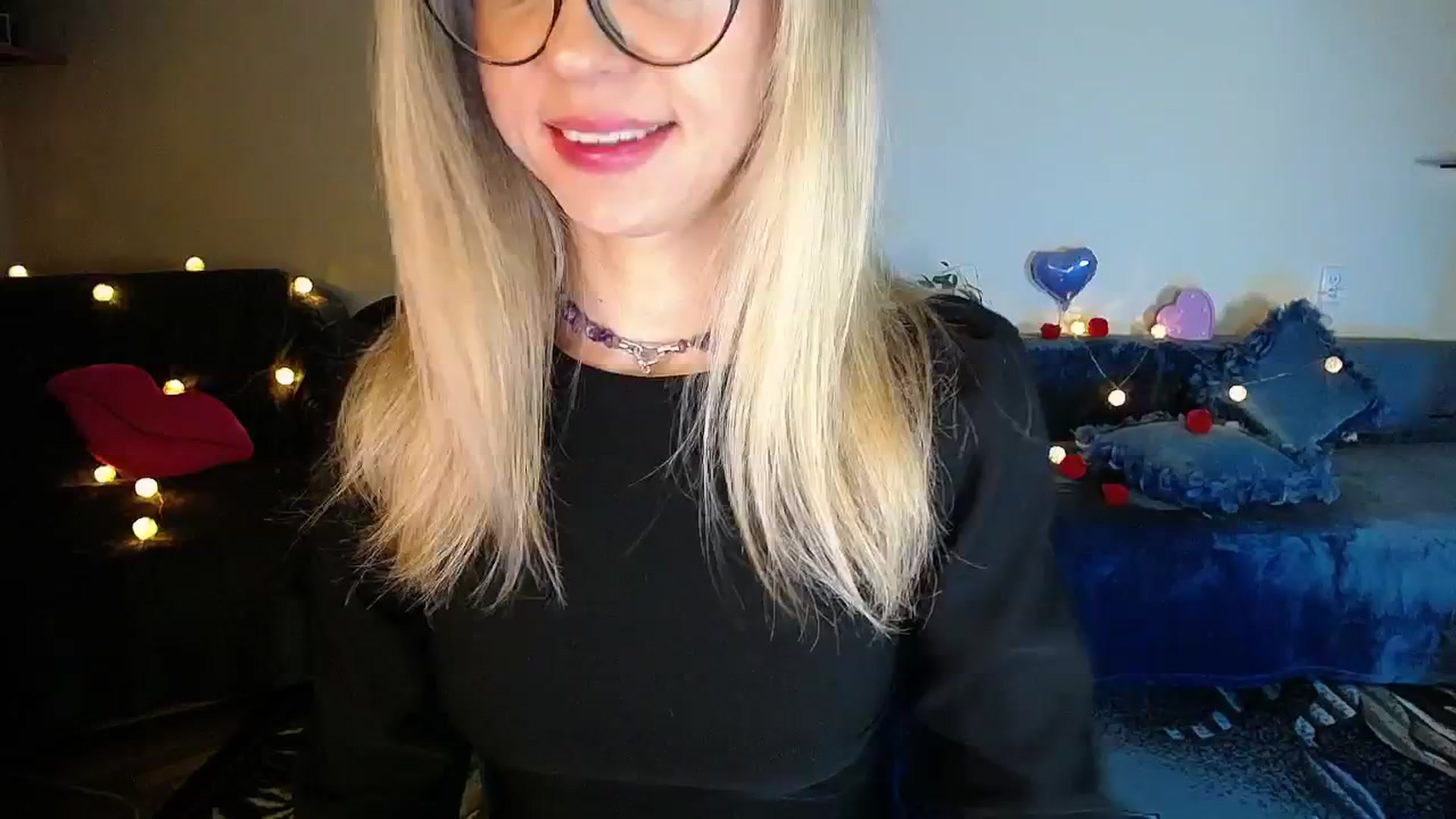 Gallery image thumbnail from Sunshine_alis's myfreecams stream on, 11/24/2025, 21:26 image 9 of 20