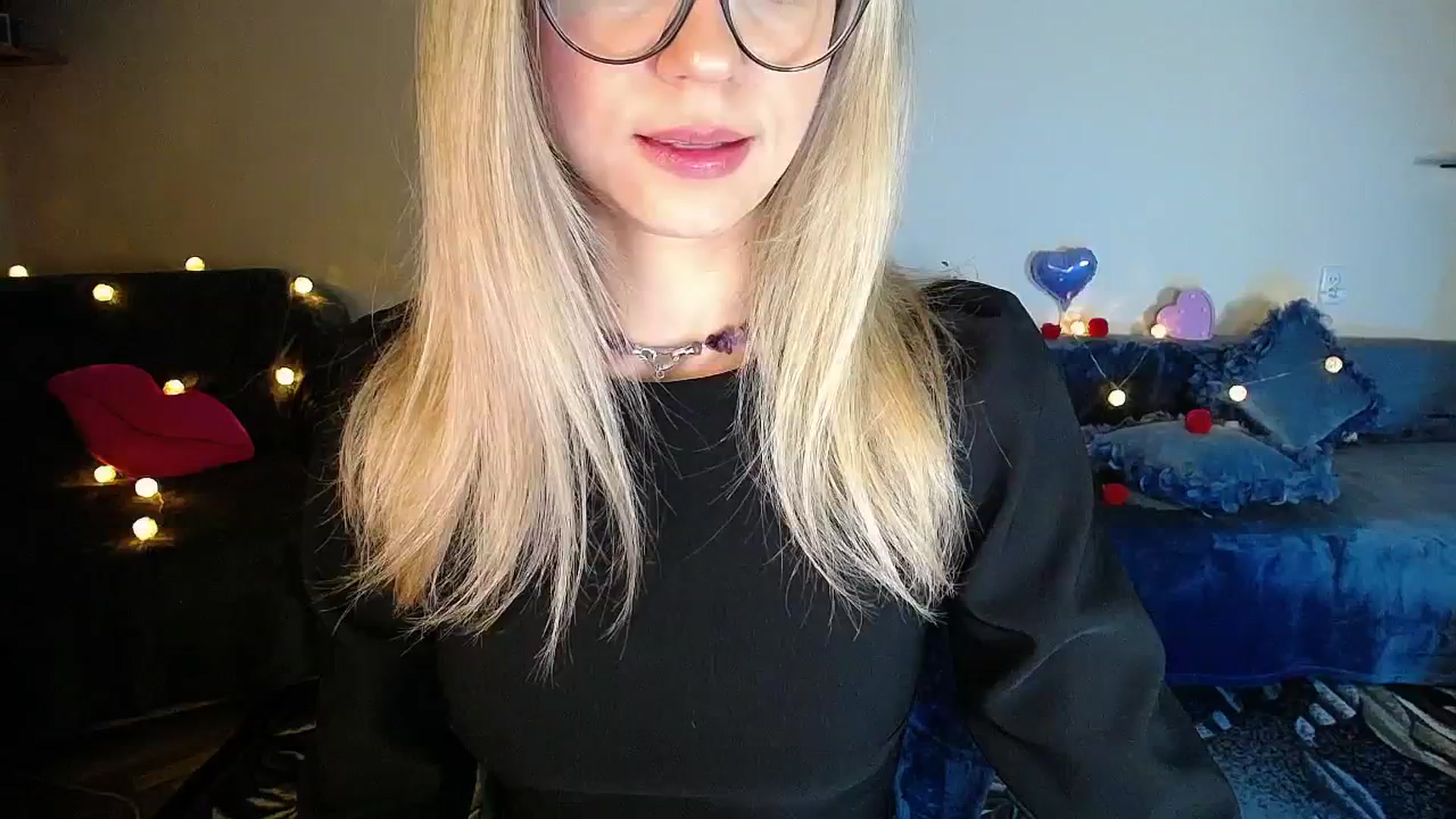 Gallery image thumbnail from Sunshine_alis's myfreecams stream on, 11/24/2025, 21:26 image 5 of 20