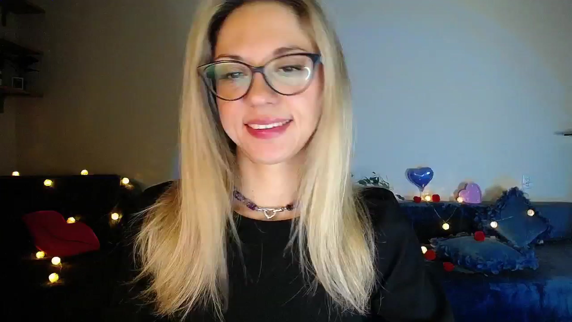 Gallery image thumbnail from Sunshine_alis's myfreecams stream on, 11/24/2025, 21:26 image 11 of 20