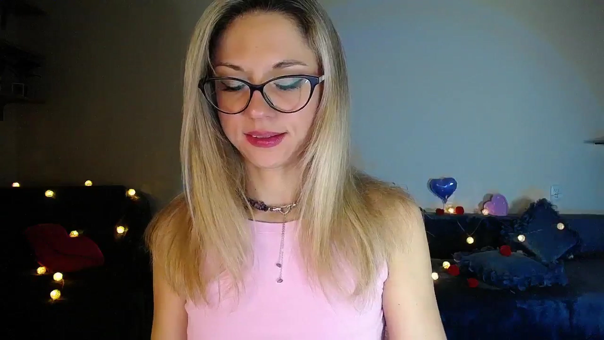 Gallery image thumbnail from Sunshine_alis's myfreecams stream on, 11/25/2025, 20:13 image 8 of 20