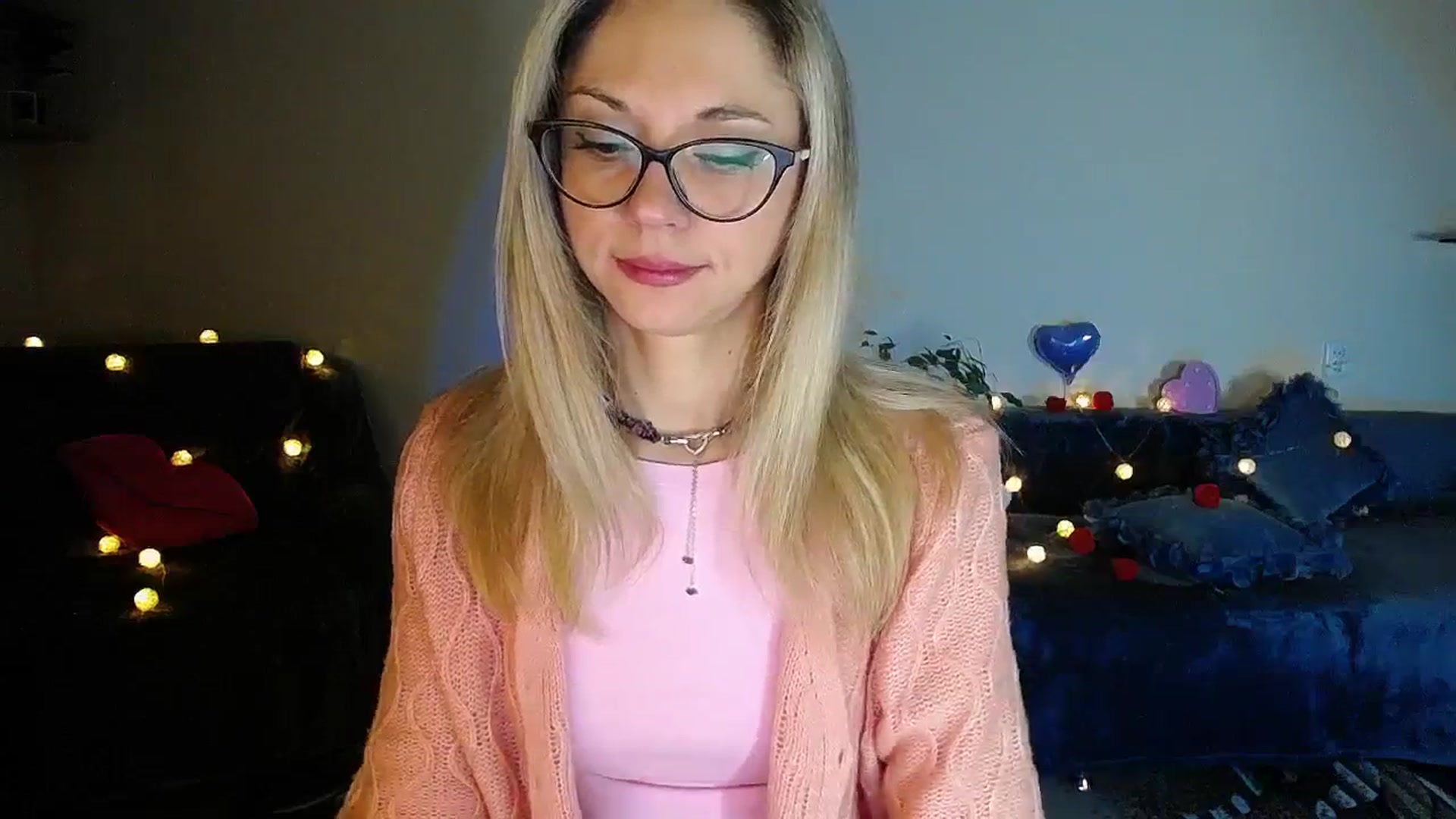 Gallery image thumbnail from Sunshine_alis's myfreecams stream on, 11/25/2025, 20:13 image 3 of 20