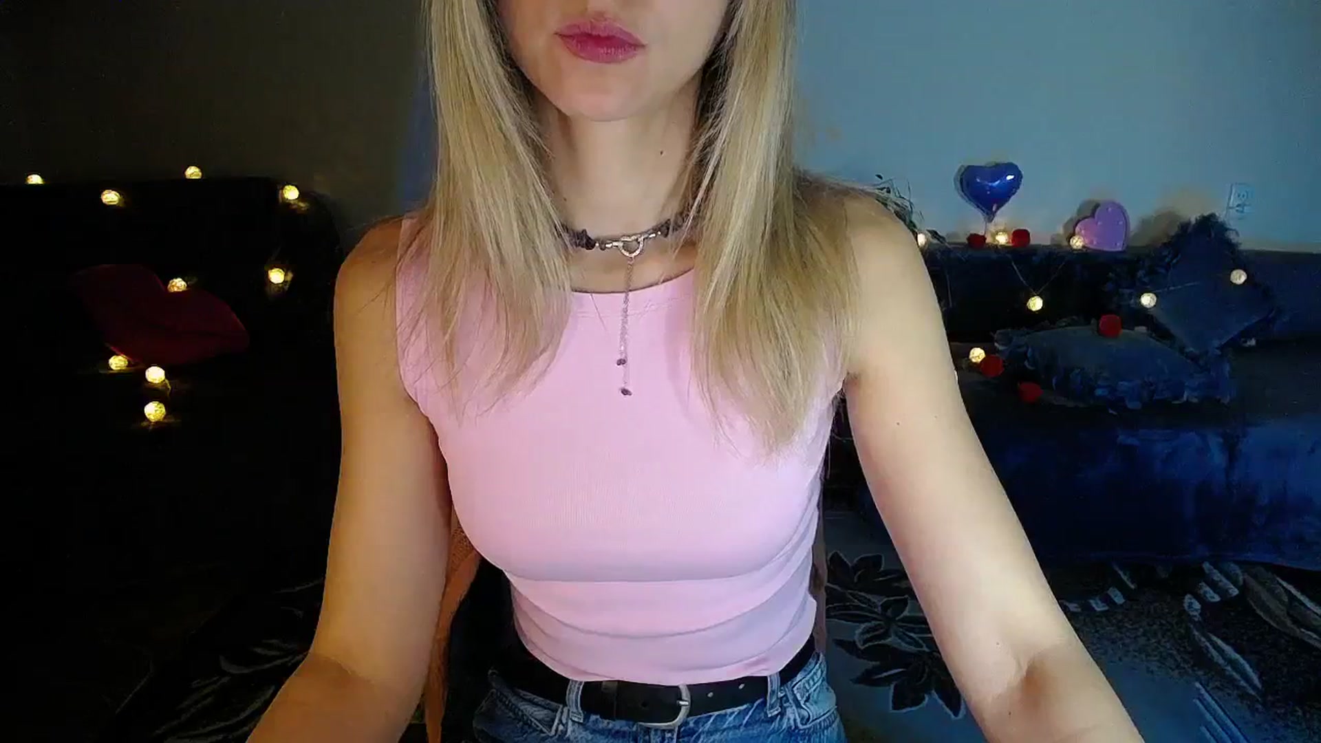 Gallery image thumbnail from Sunshine_alis's myfreecams stream on, 11/25/2025, 20:13 image 13 of 20