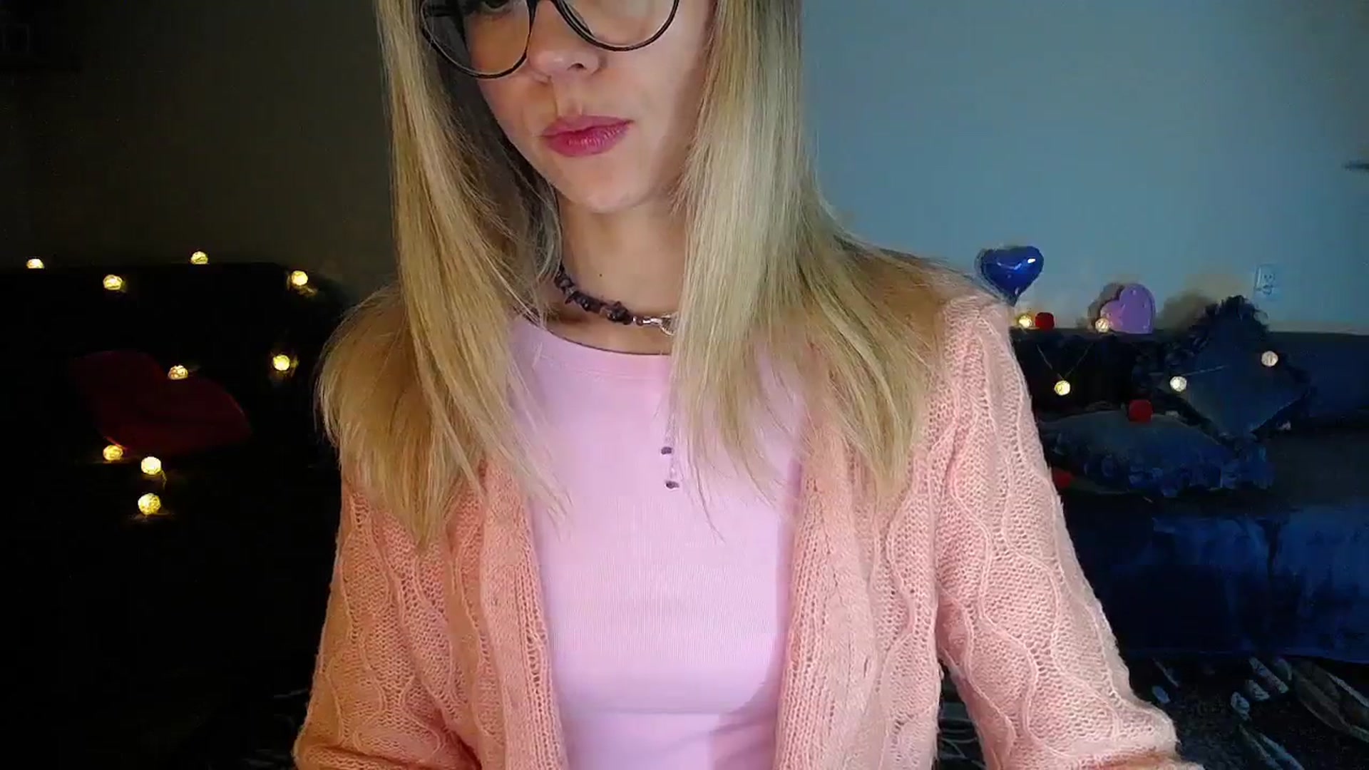Gallery image thumbnail from Sunshine_alis's myfreecams stream on, 11/25/2025, 20:13 image 7 of 20