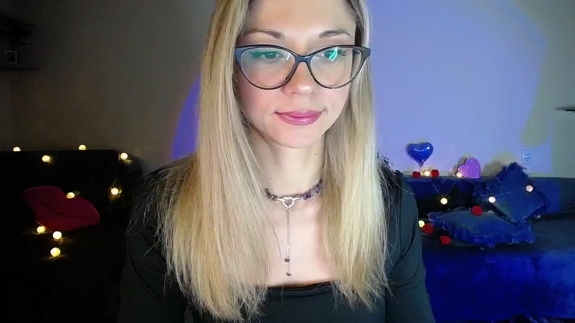 Gallery image thumbnail from Sunshine_alis's myfreecams stream on, 11/27/2025, 19:26 image 14 of 20