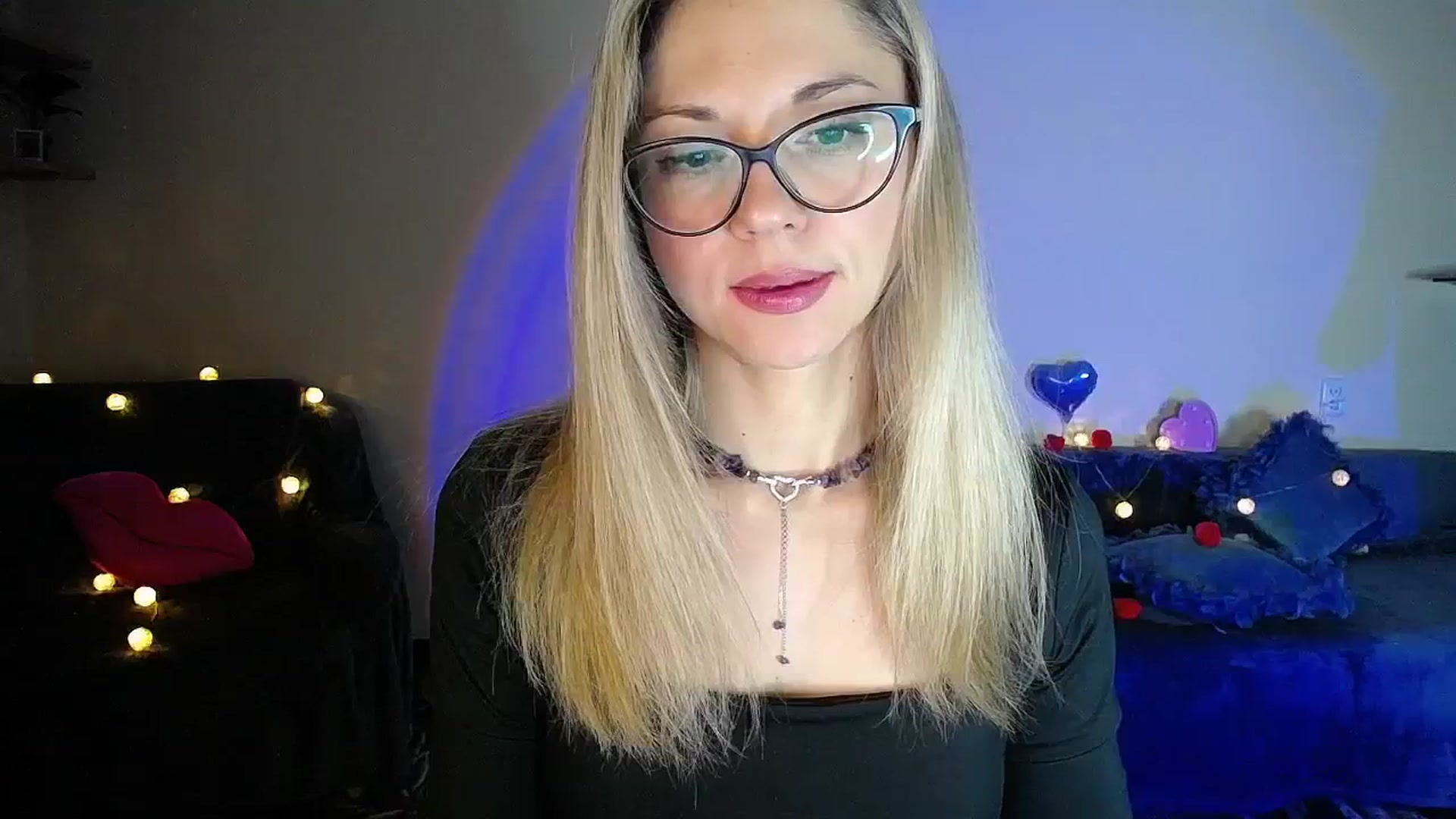 Gallery image thumbnail from Sunshine_alis's myfreecams stream on, 11/27/2025, 19:26 image 15 of 20