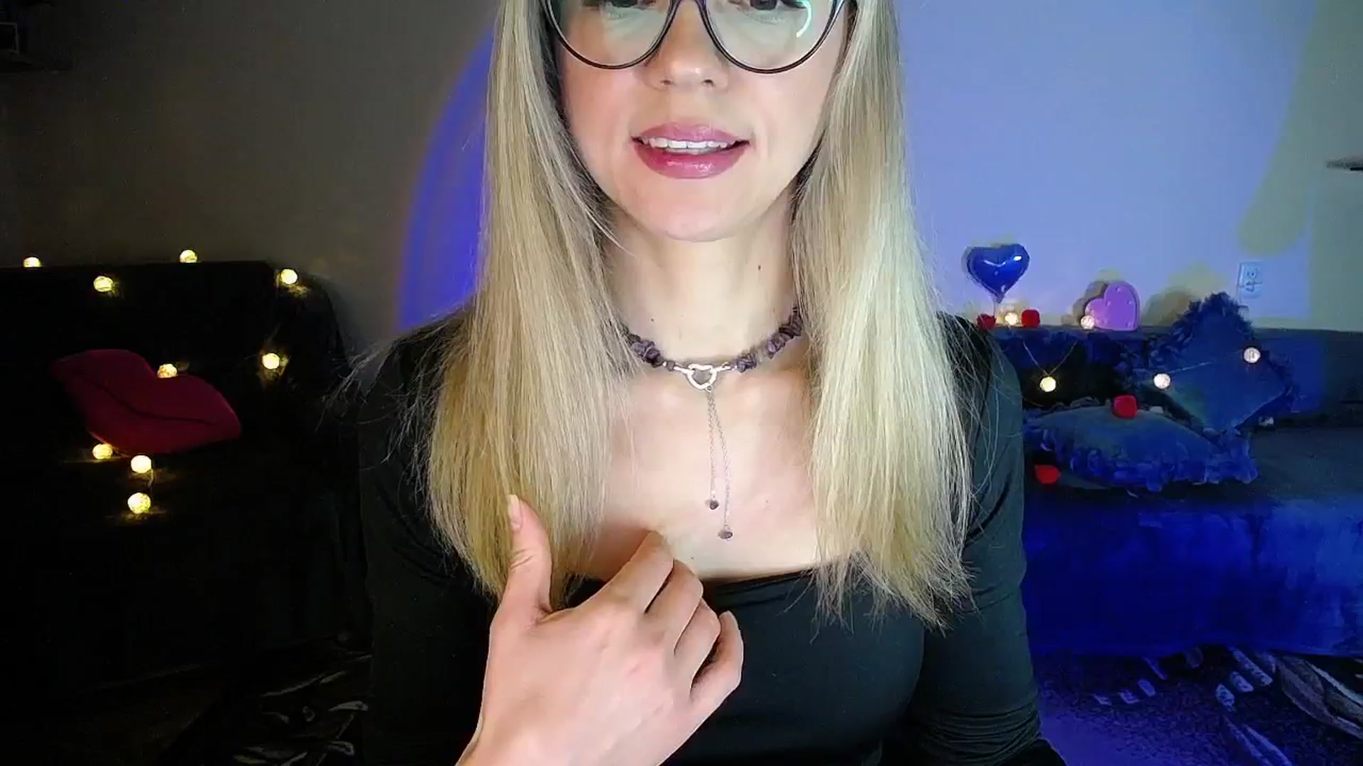 Gallery image thumbnail from Sunshine_alis's myfreecams stream on, 11/27/2025, 19:26 image 19 of 20