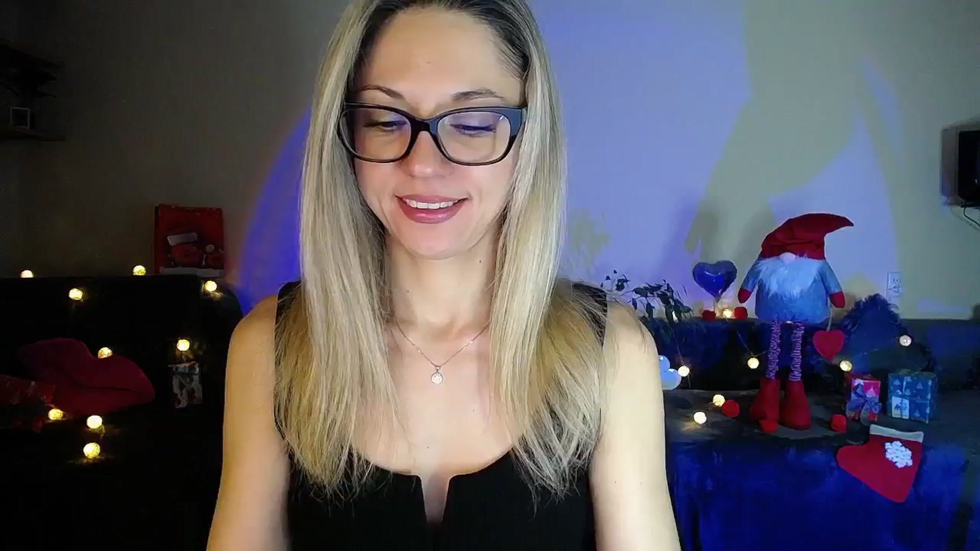 Gallery image thumbnail from Sunshine_alis's myfreecams stream on, 12/17/2025, 19:37 image 9 of 20