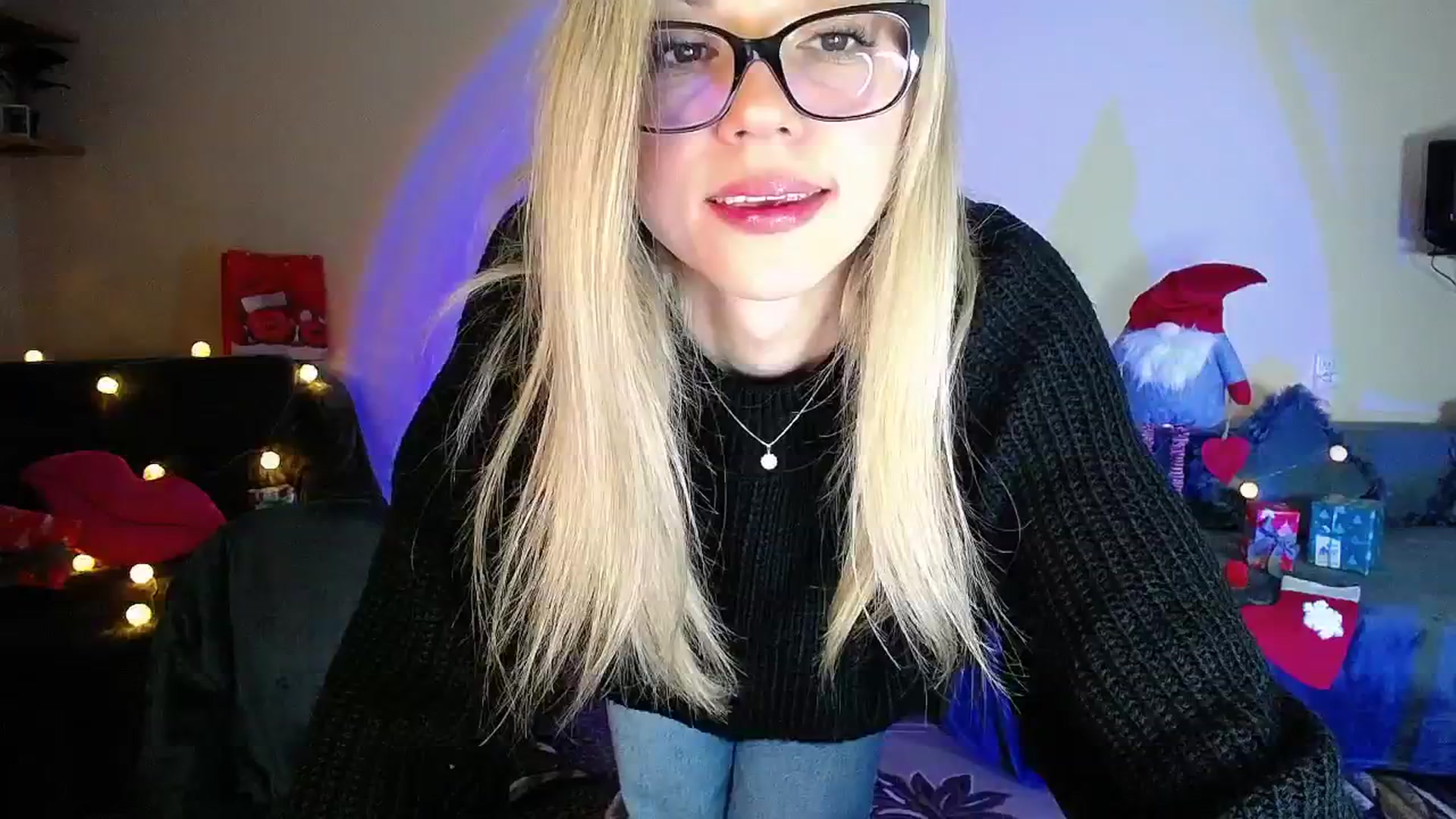 Gallery image thumbnail from Sunshine_alis's myfreecams stream on, 12/17/2025, 21:10 image 19 of 20