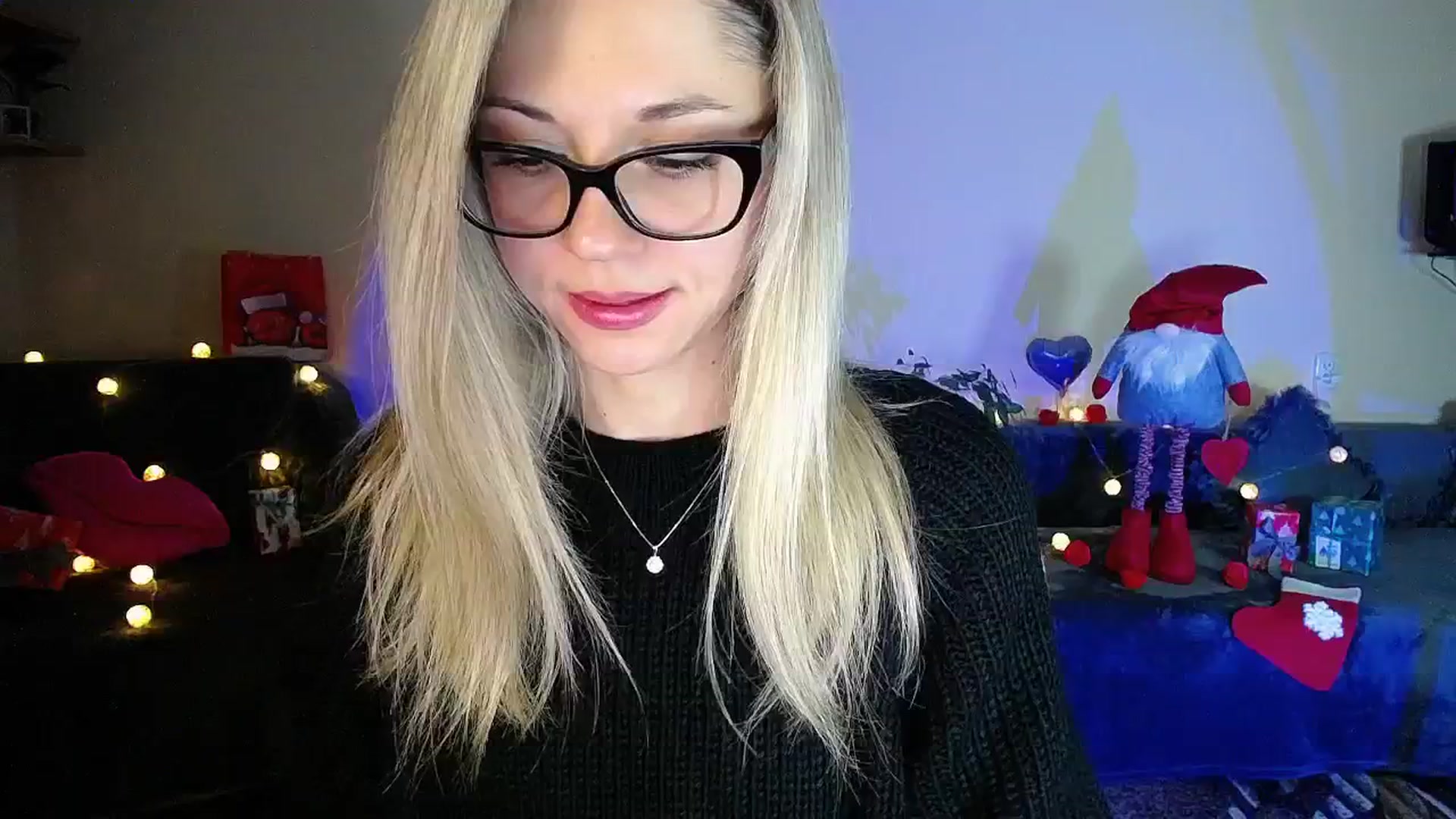 Gallery image thumbnail from Sunshine_alis's myfreecams stream on, 12/17/2025, 21:10 image 14 of 20