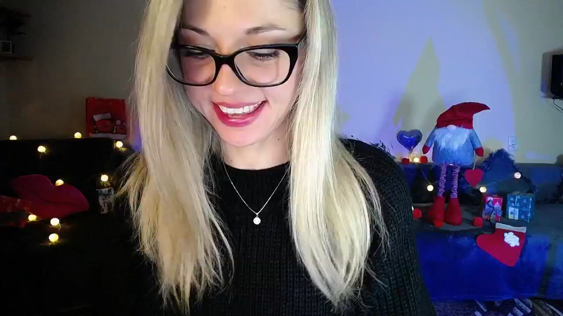 Gallery image thumbnail from Sunshine_alis's myfreecams stream on, 12/17/2025, 21:10 image 9 of 20