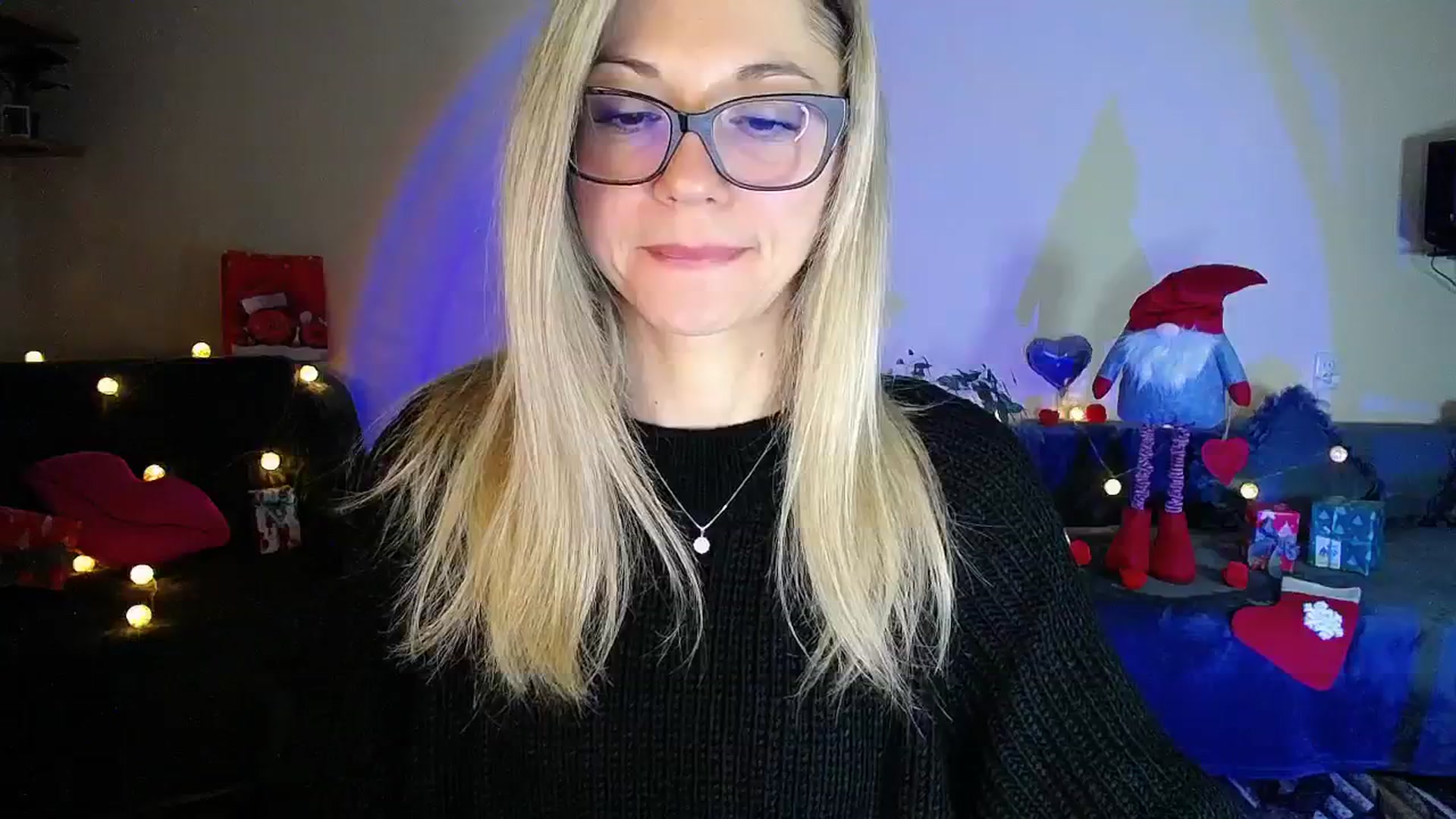 Gallery image thumbnail from Sunshine_alis's myfreecams stream on, 12/17/2025, 21:10 image 12 of 20