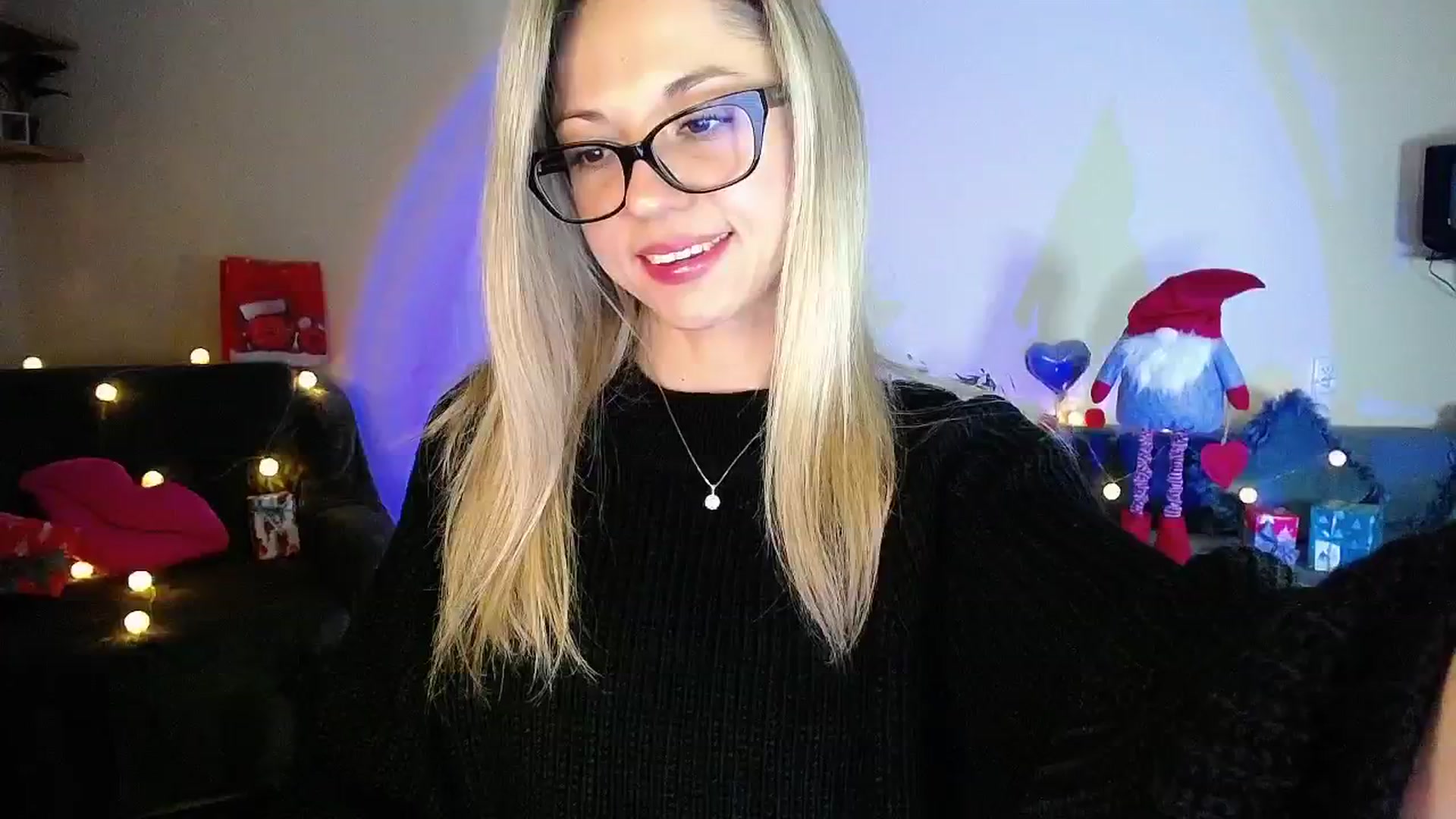 Gallery image thumbnail from Sunshine_alis's myfreecams stream on, 12/17/2025, 21:10 image 8 of 20