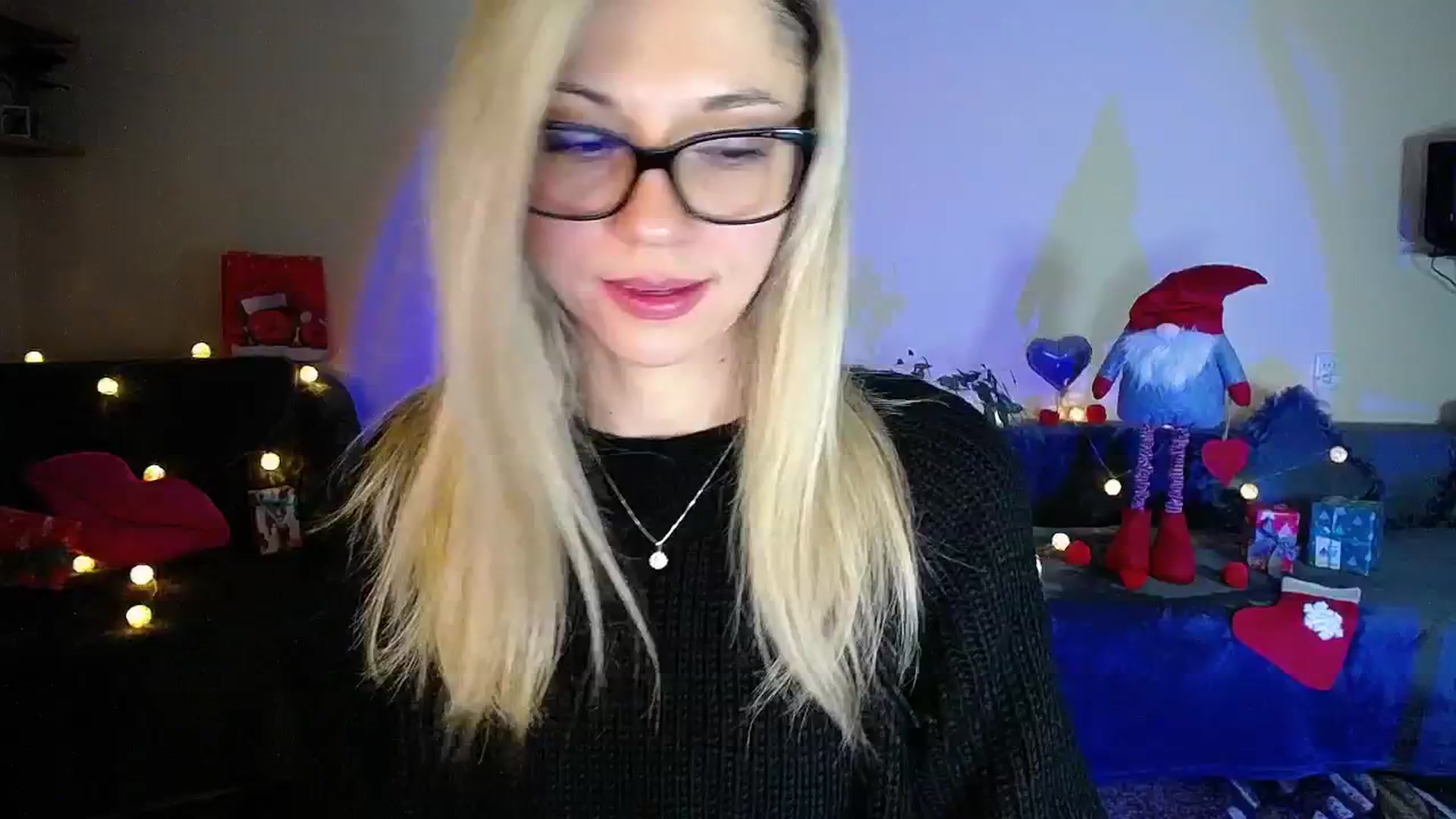 Gallery image thumbnail from Sunshine_alis's myfreecams stream on, 12/17/2025, 21:10 image 15 of 20