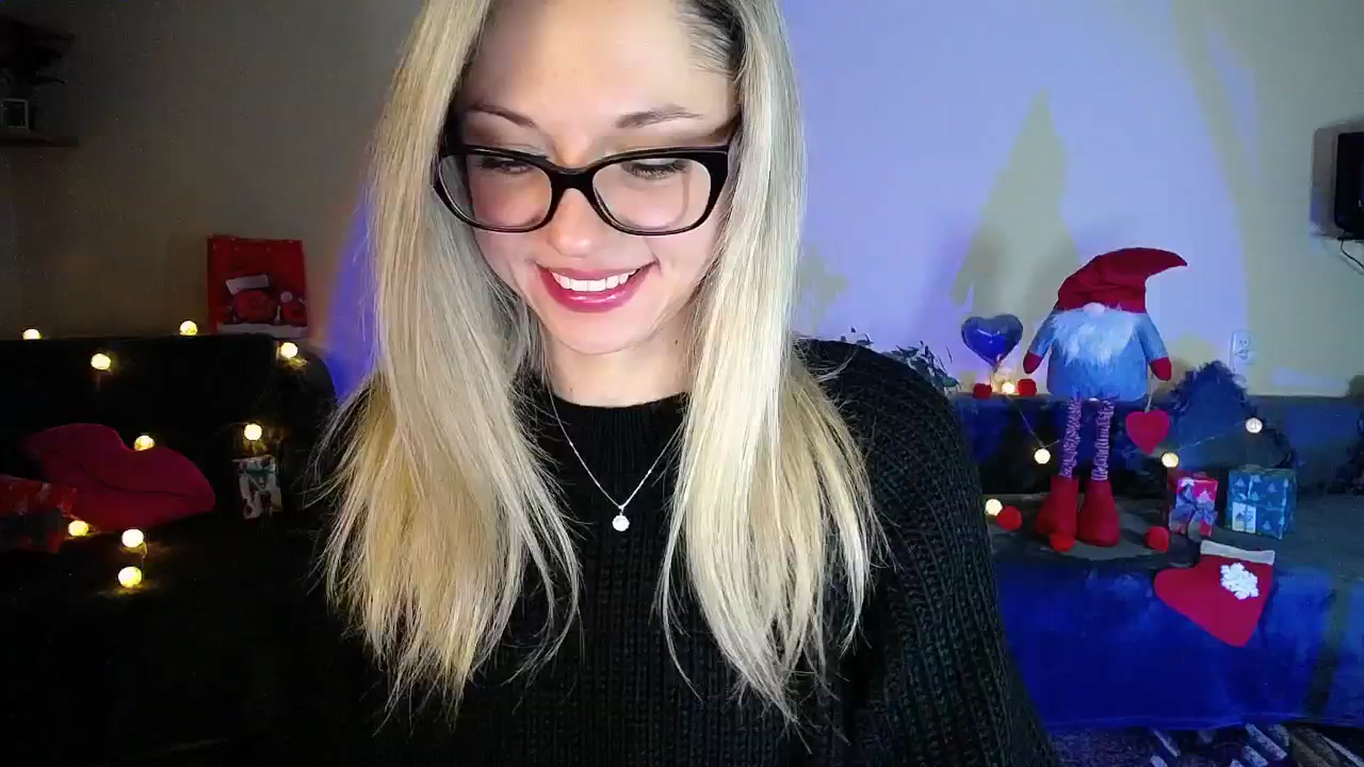 Gallery image thumbnail from Sunshine_alis's myfreecams stream on, 12/17/2025, 21:10 image 10 of 20