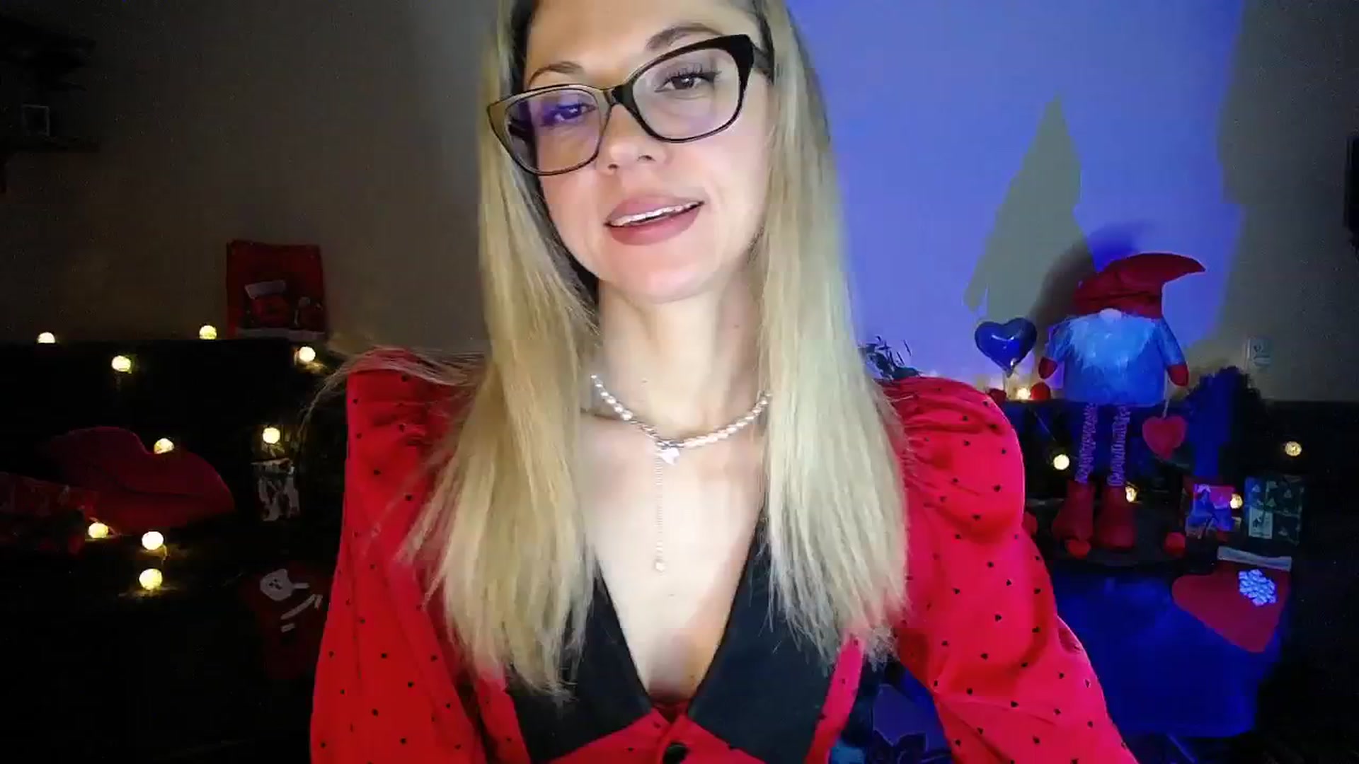 Gallery image thumbnail from Sunshine_alis's myfreecams stream on, 12/22/2025, 19:56 image 6 of 20