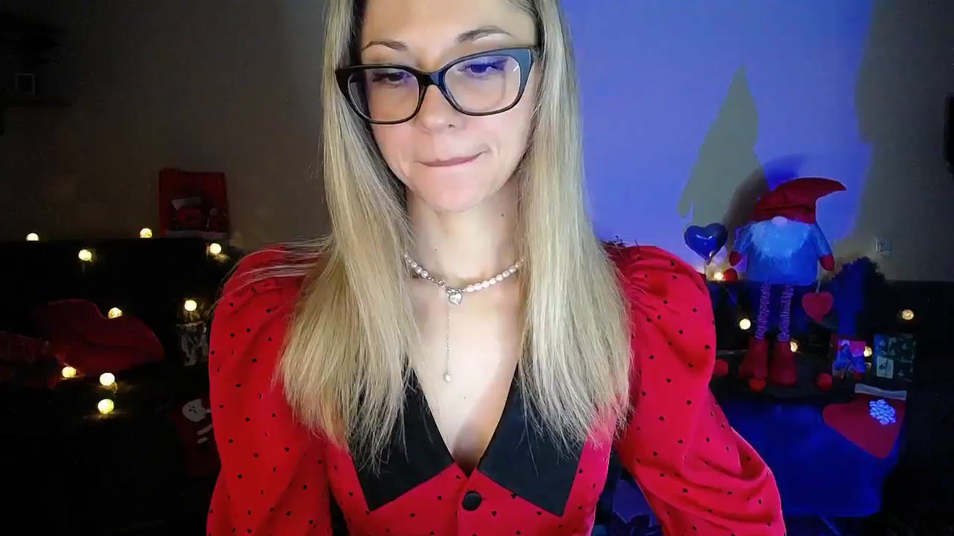 Gallery image thumbnail from Sunshine_alis's myfreecams stream on, 12/22/2025, 19:56 image 16 of 20