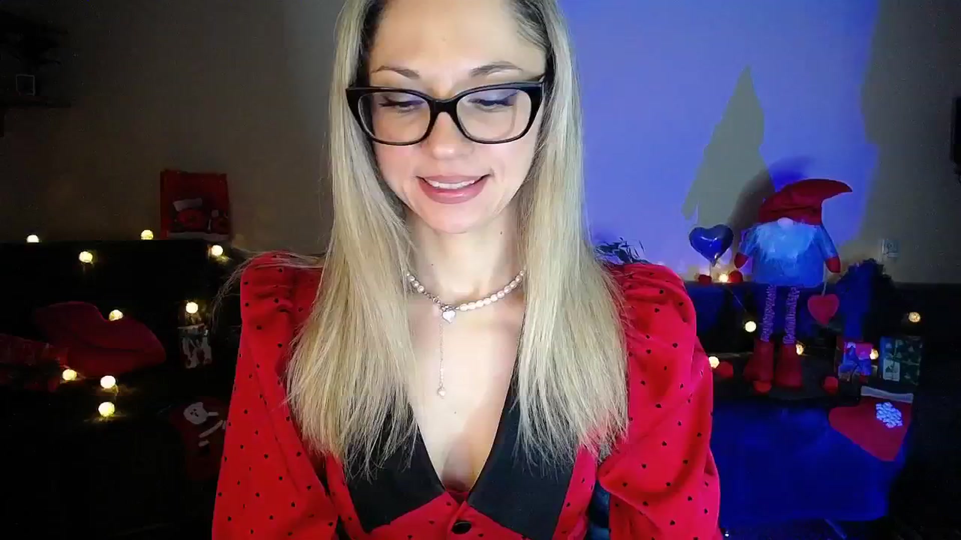 Gallery image thumbnail from Sunshine_alis's myfreecams stream on, 12/22/2025, 19:56 image 2 of 20