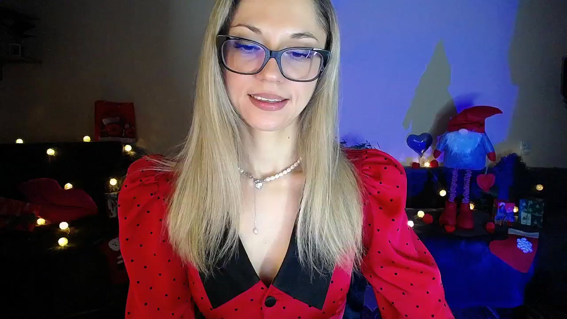 Gallery image thumbnail from Sunshine_alis's myfreecams stream on, 12/22/2025, 19:56 image 13 of 20