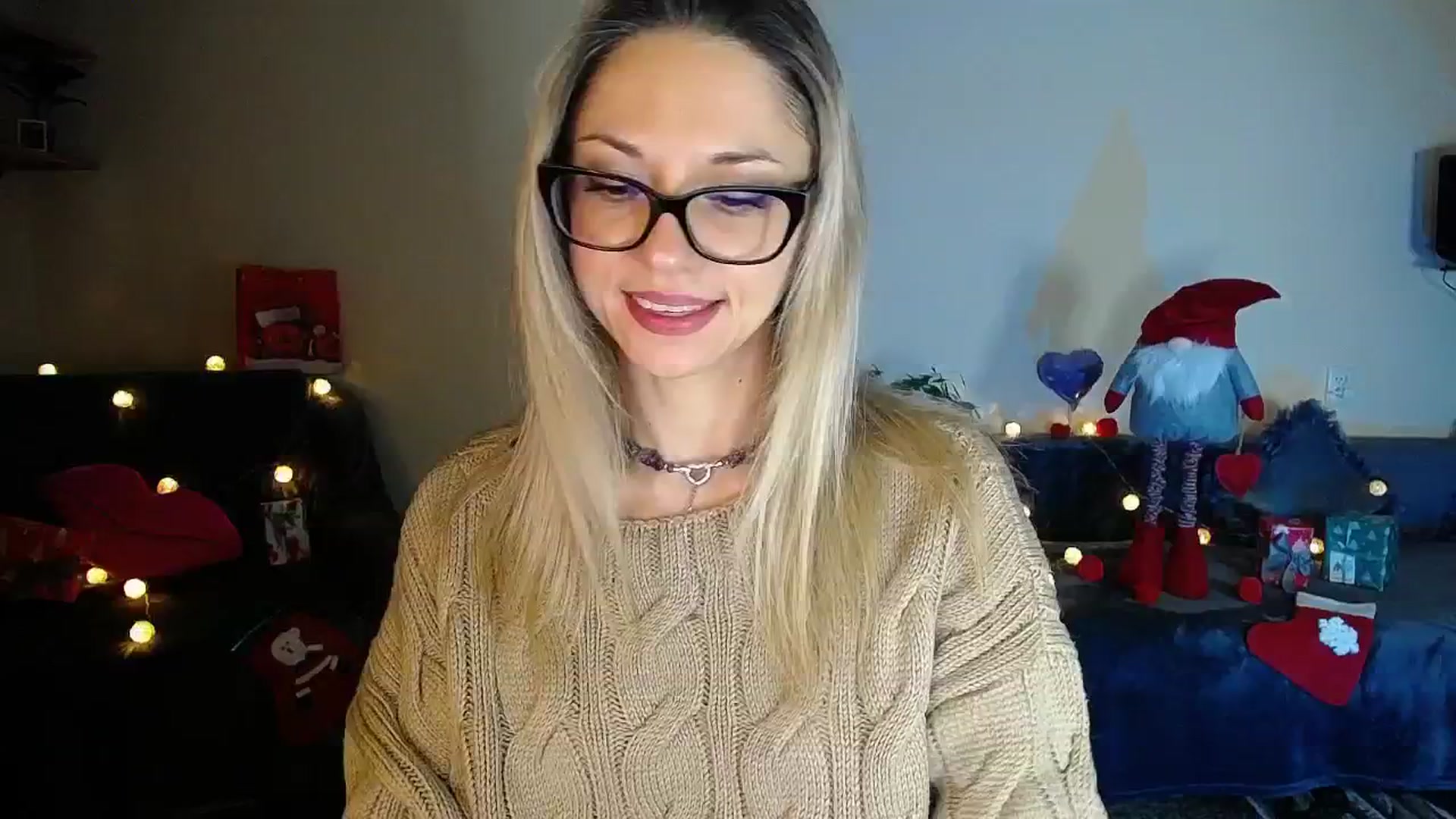 Gallery image thumbnail from Sunshine_alis's myfreecams stream on, 12/24/2025, 17:15 image 1 of 20