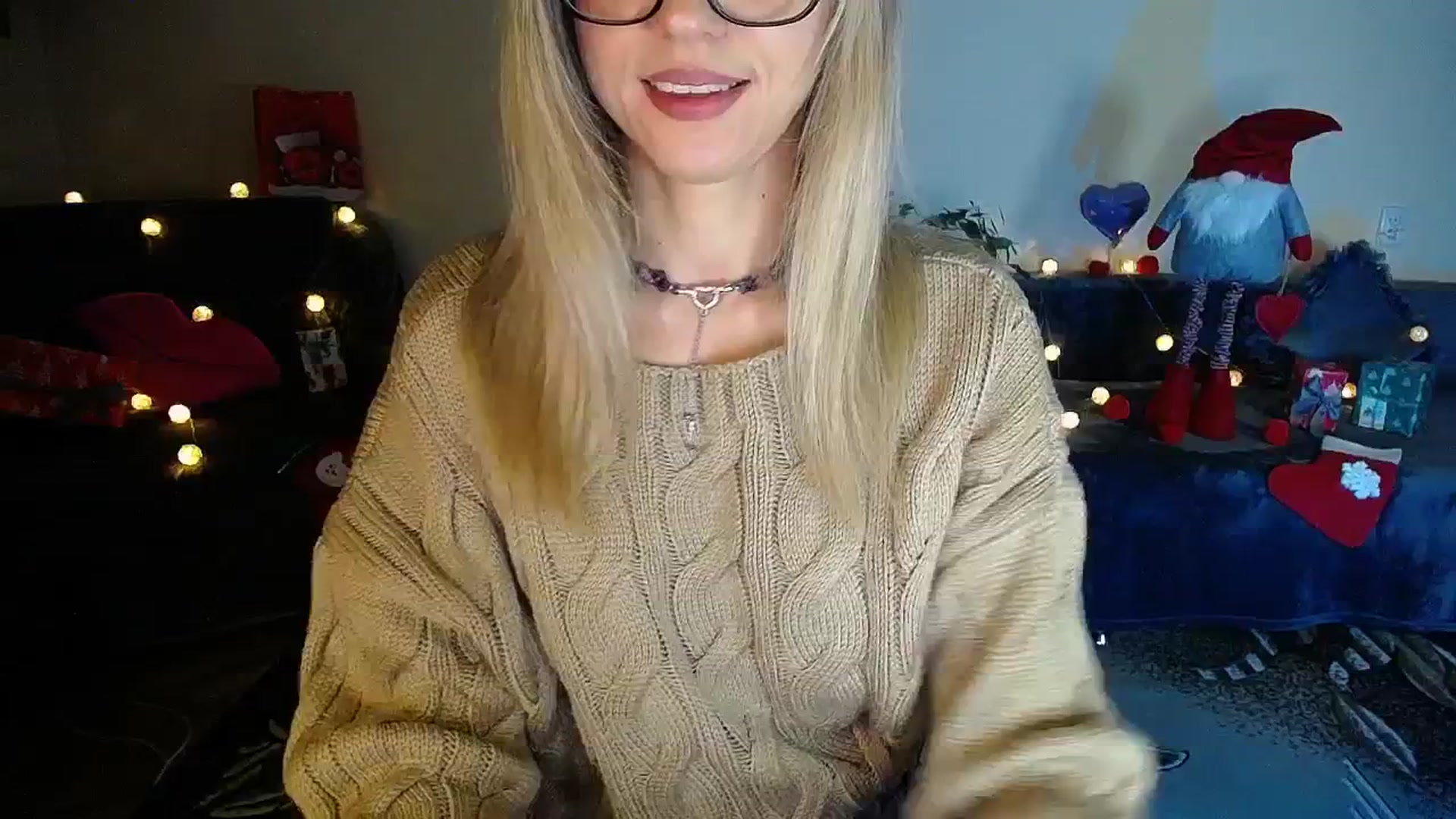 Gallery image thumbnail from Sunshine_alis's myfreecams stream on, 12/24/2025, 17:15 image 13 of 20