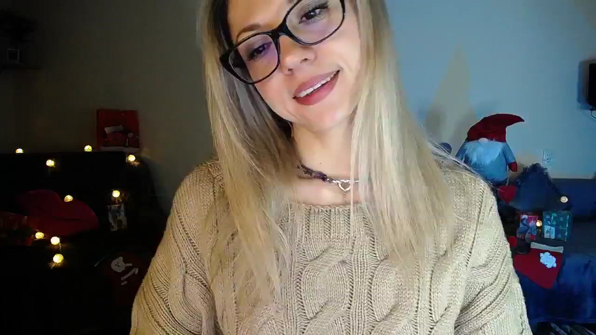 Gallery image thumbnail from Sunshine_alis's myfreecams stream on, 12/24/2025, 17:15 image 3 of 20