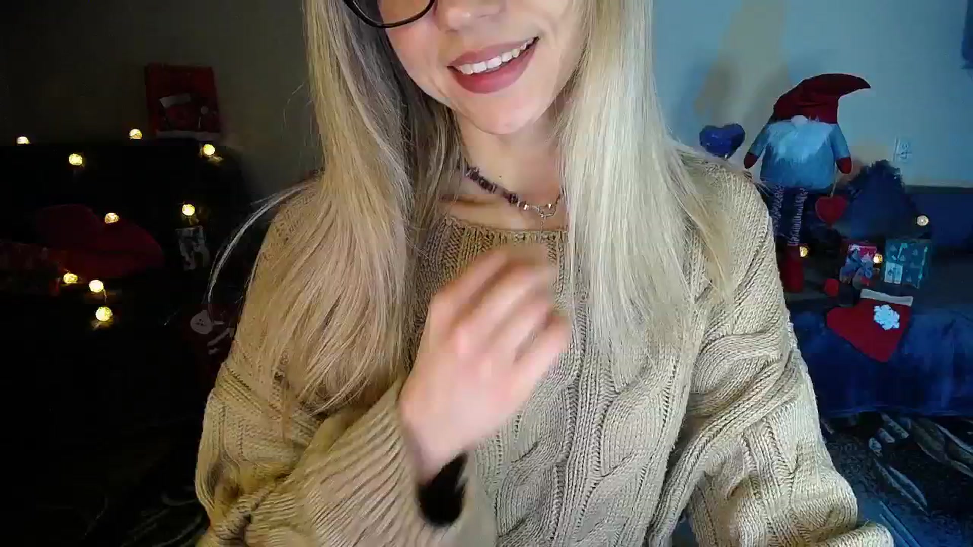 Gallery image thumbnail from Sunshine_alis's myfreecams stream on, 12/24/2025, 17:15 image 8 of 20