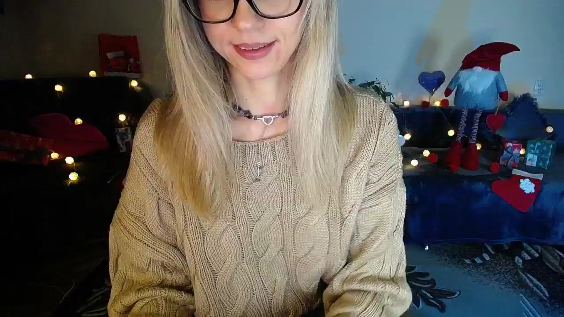 Gallery image thumbnail from Sunshine_alis's myfreecams stream on, 12/24/2025, 17:15 image 15 of 20
