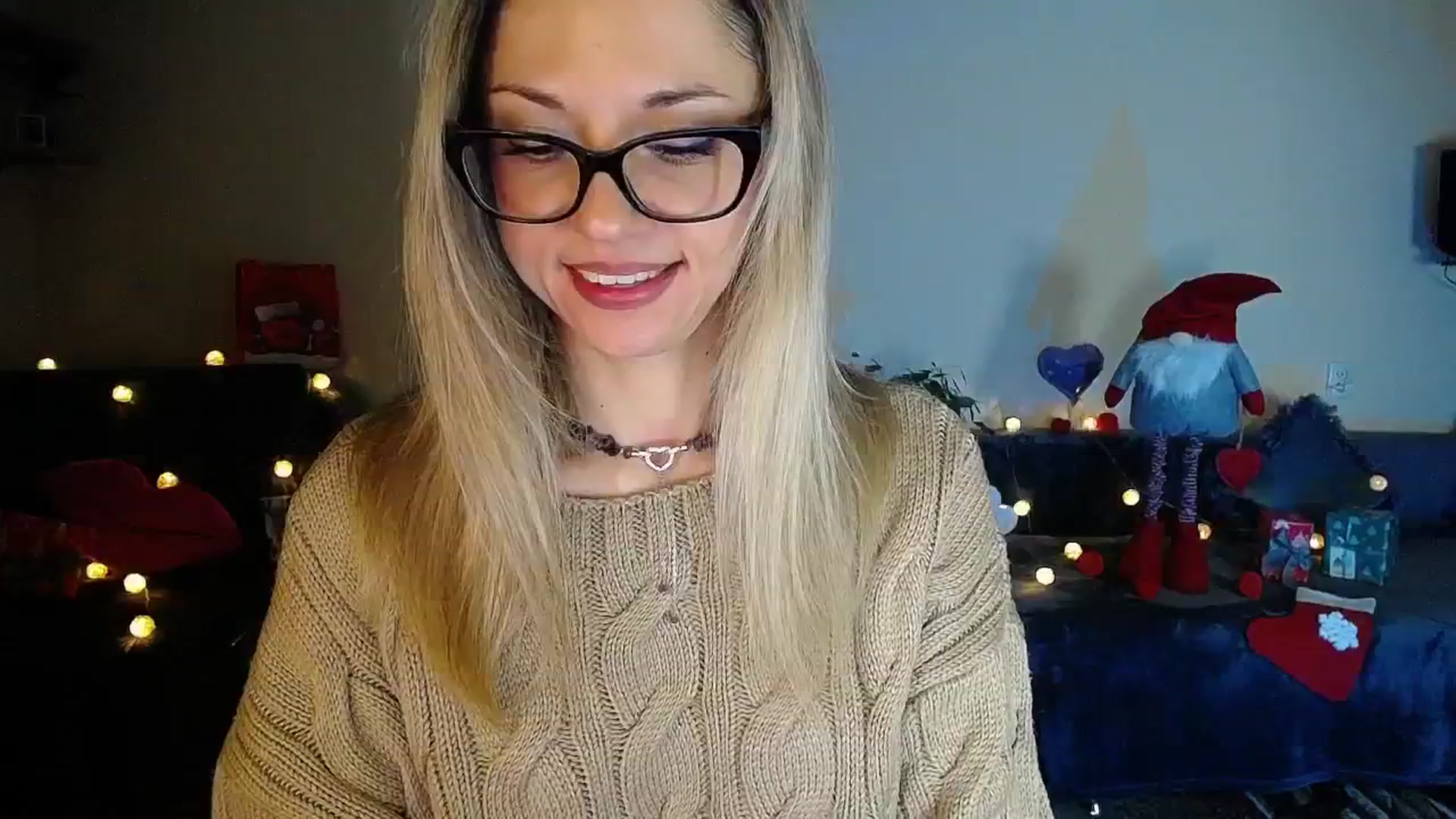 Gallery image thumbnail from Sunshine_alis's myfreecams stream on, 12/24/2025, 17:15 image 18 of 20