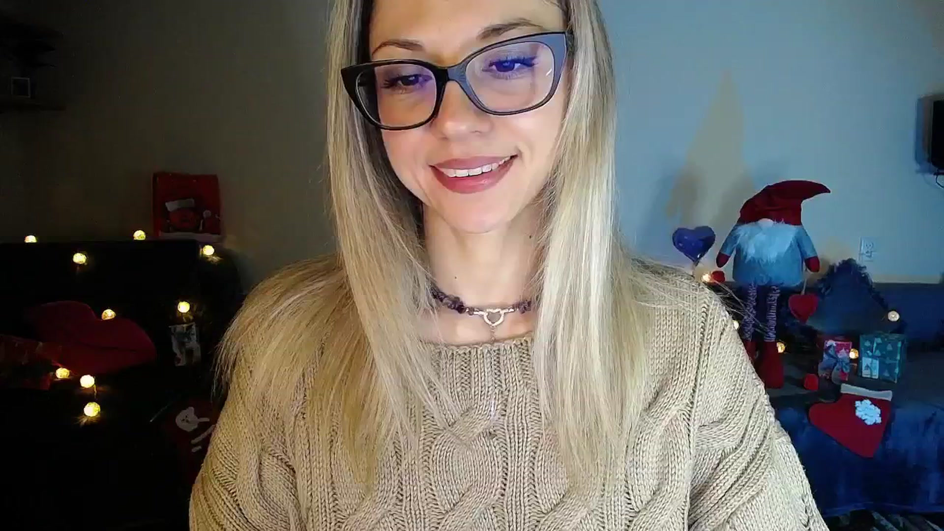 Gallery image thumbnail from Sunshine_alis's myfreecams stream on, 12/24/2025, 17:15 image 5 of 20