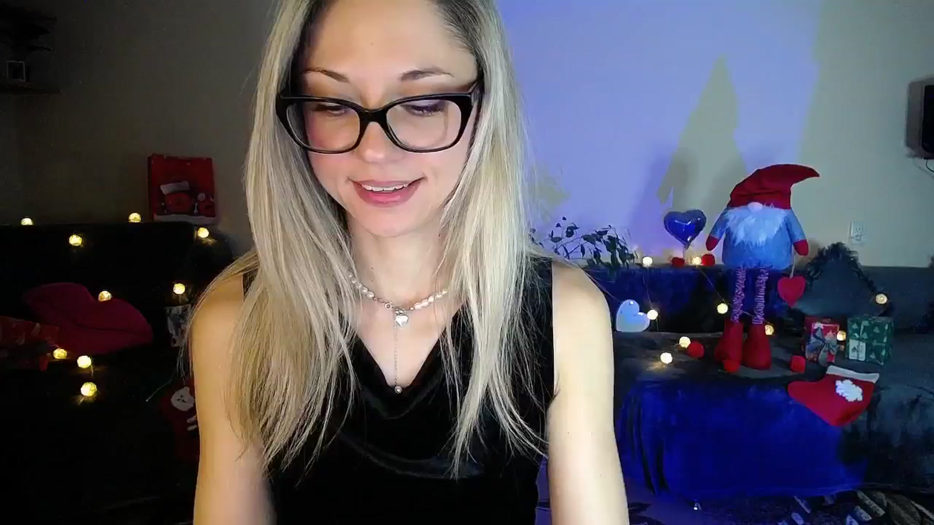 Gallery image thumbnail from Sunshine_alis's myfreecams stream on, 12/27/2025, 20:08 image 10 of 20